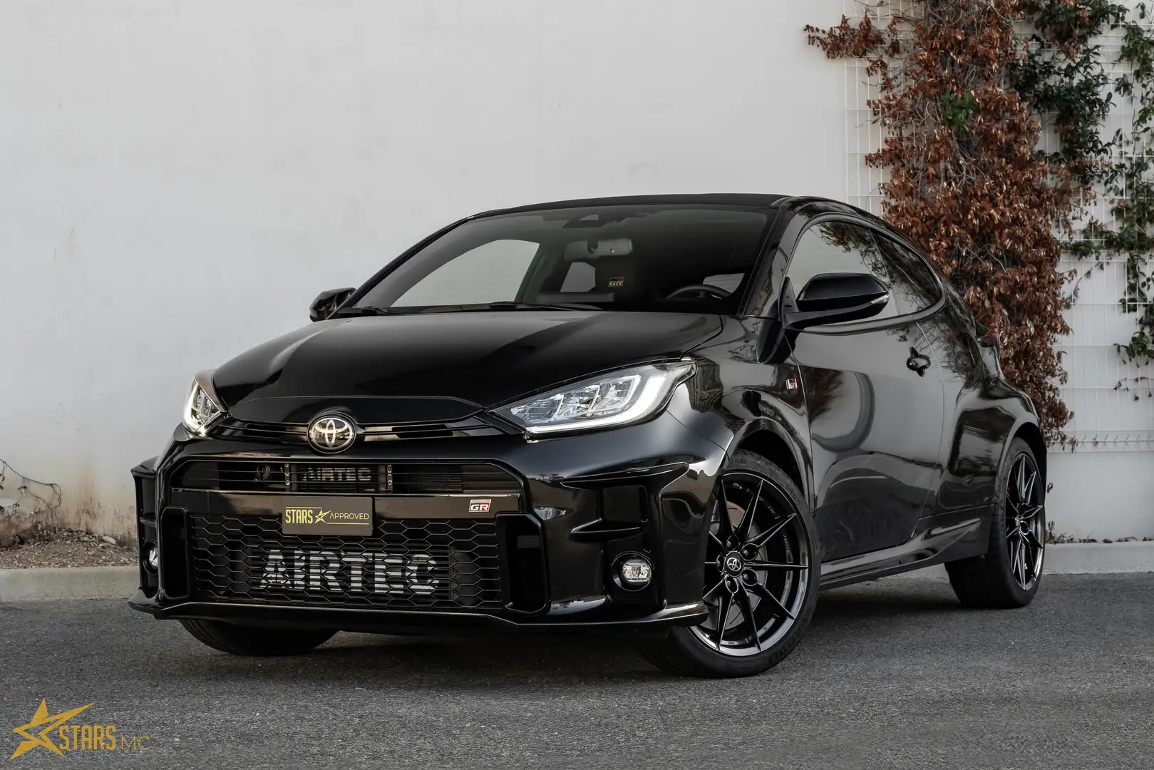 Toyota Yaris GR TRACK Negro - 2