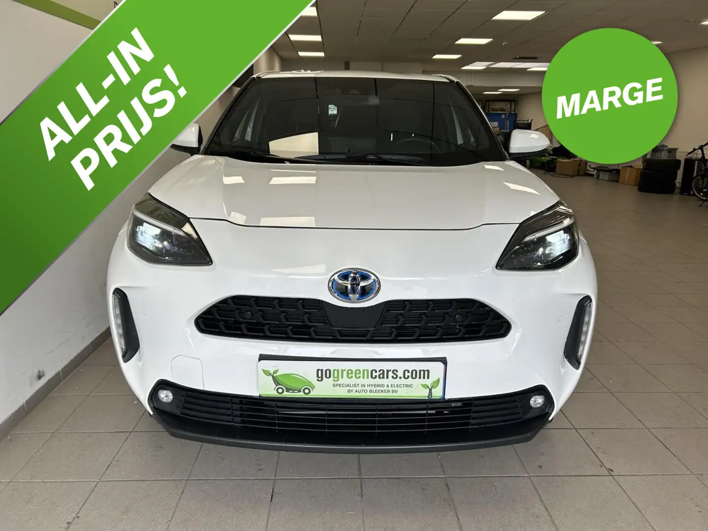 Toyota Yaris Cross 1.5 Hybrid, Parkeersensoren V+A & Camera - 2