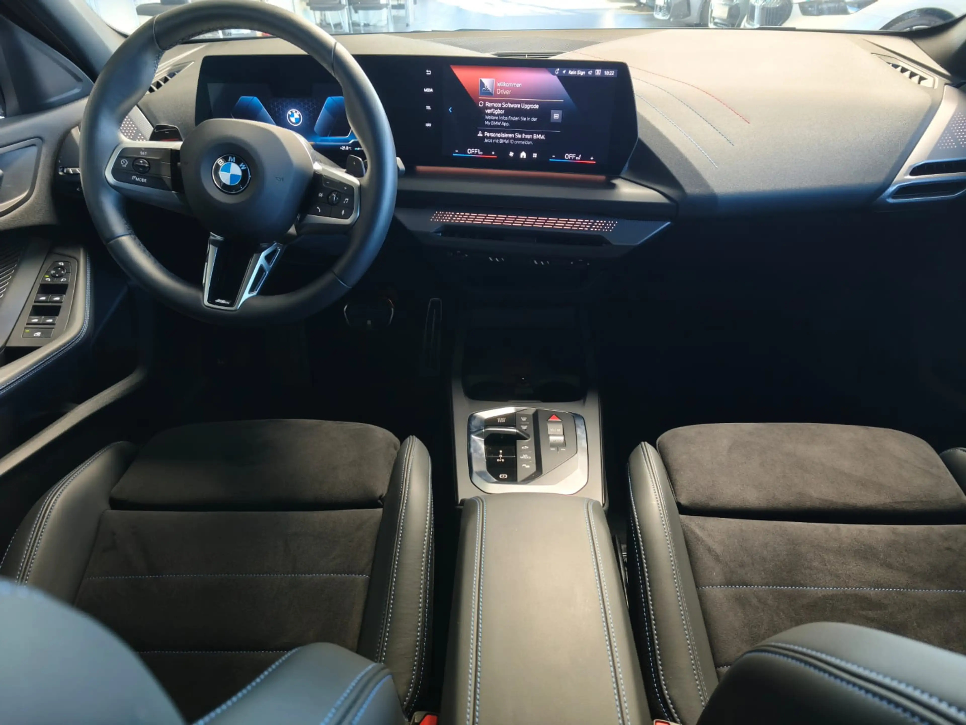BMW 120 i M Sport Dr.As+/19"/ACC/PANO — photo 9