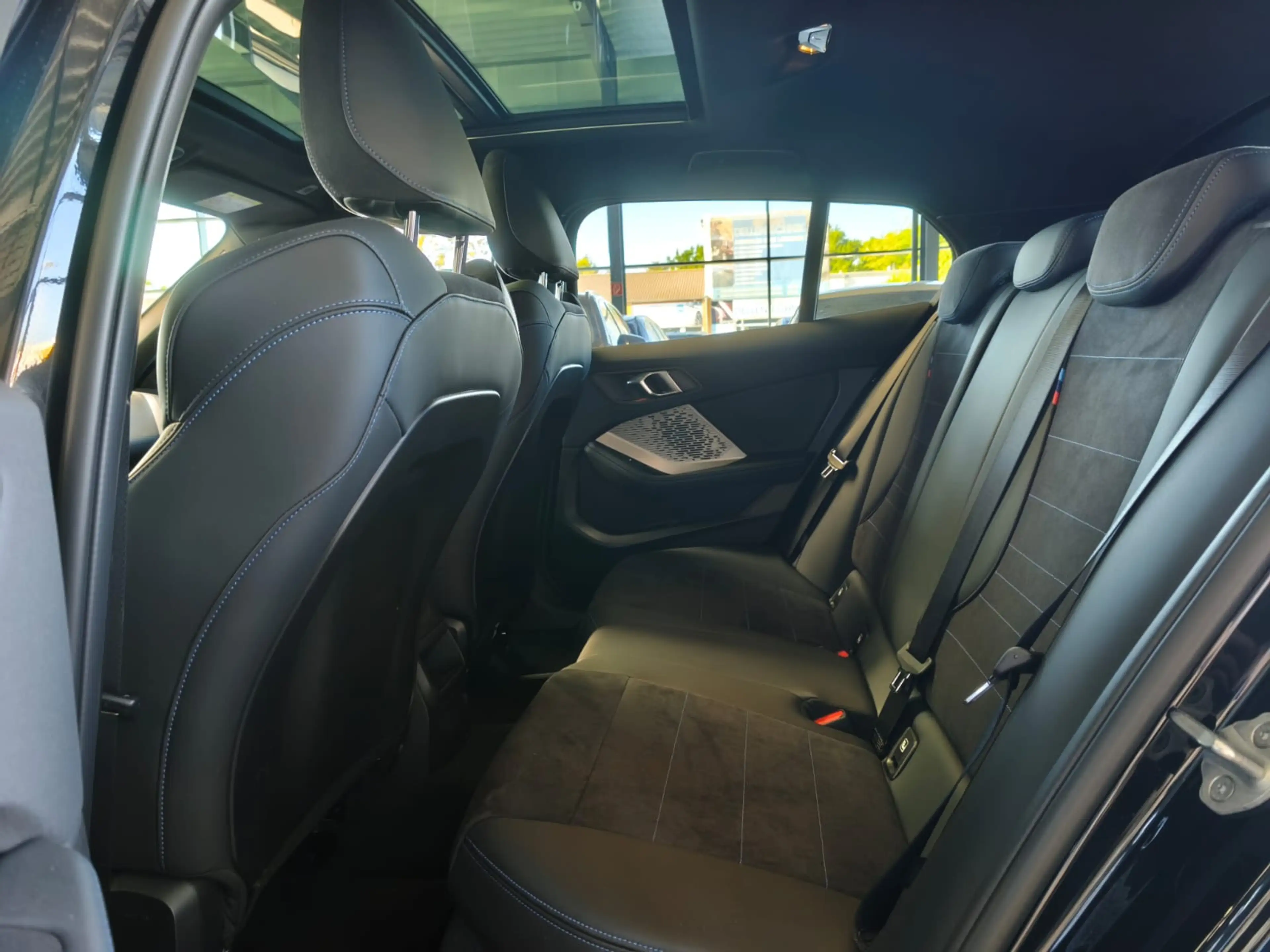 BMW 120 i M Sport Dr.As+/19"/ACC/PANO — photo 15