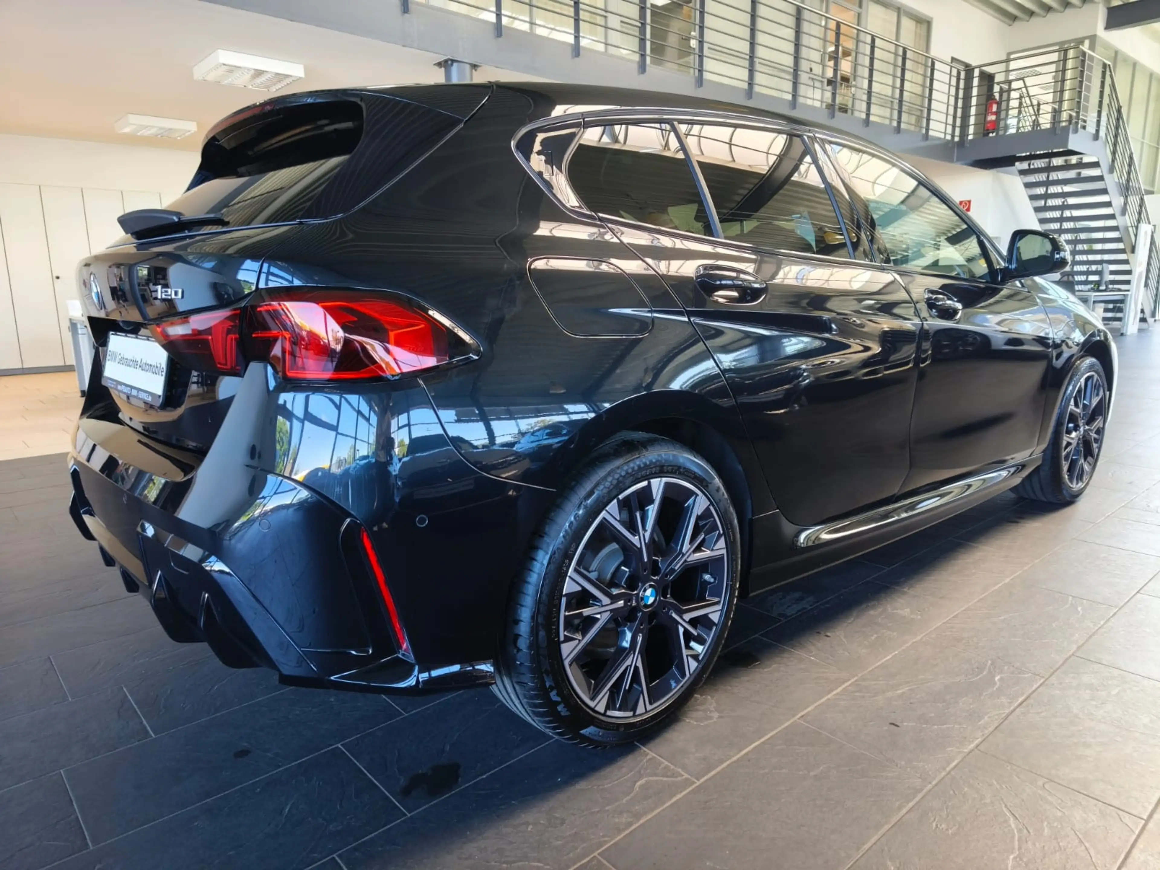 BMW 120 i M Sport Dr.As+/19"/ACC/PANO — photo 7
