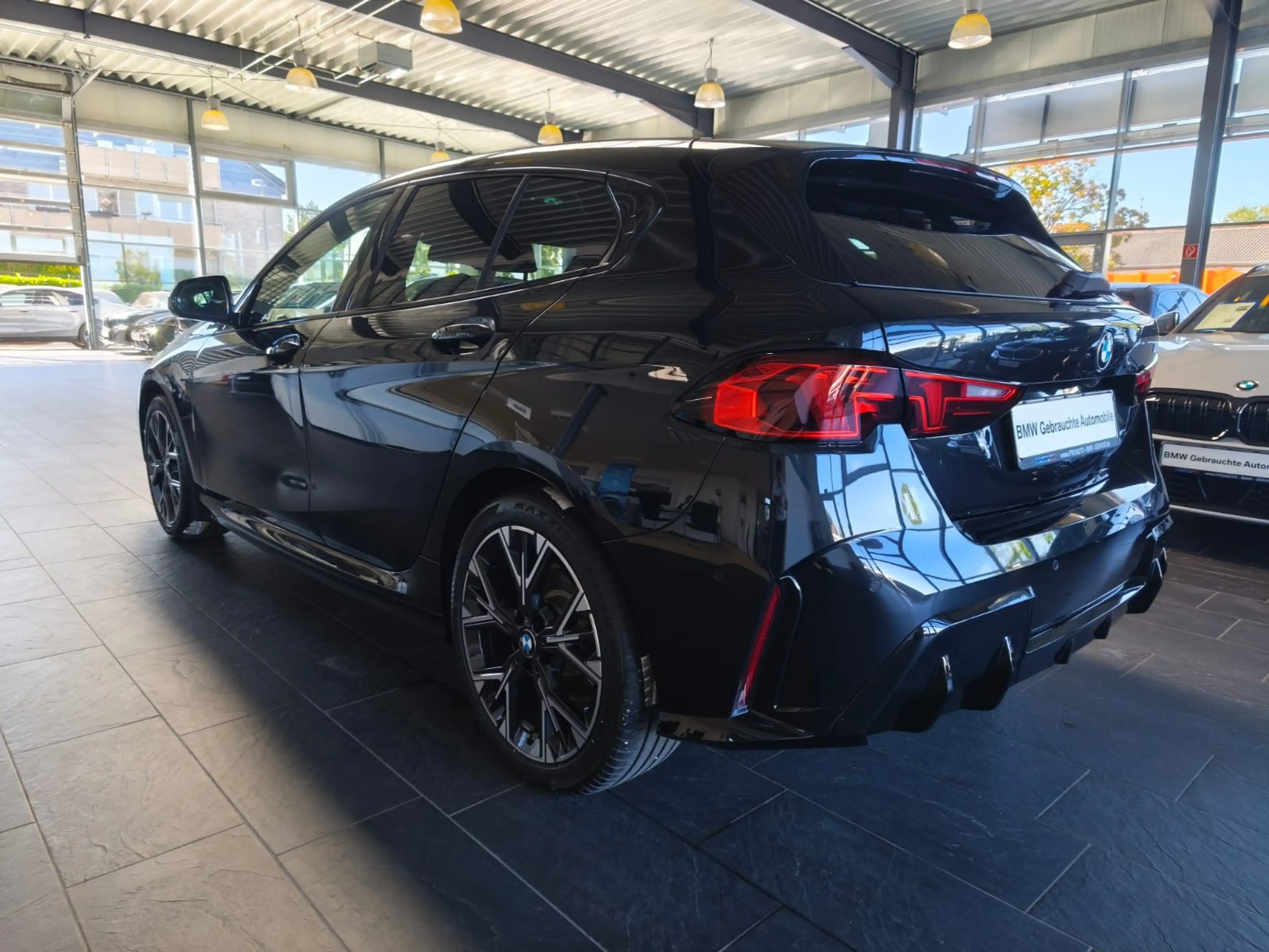 BMW 120 i M Sport Dr.As+/19"/ACC/PANO — photo 4