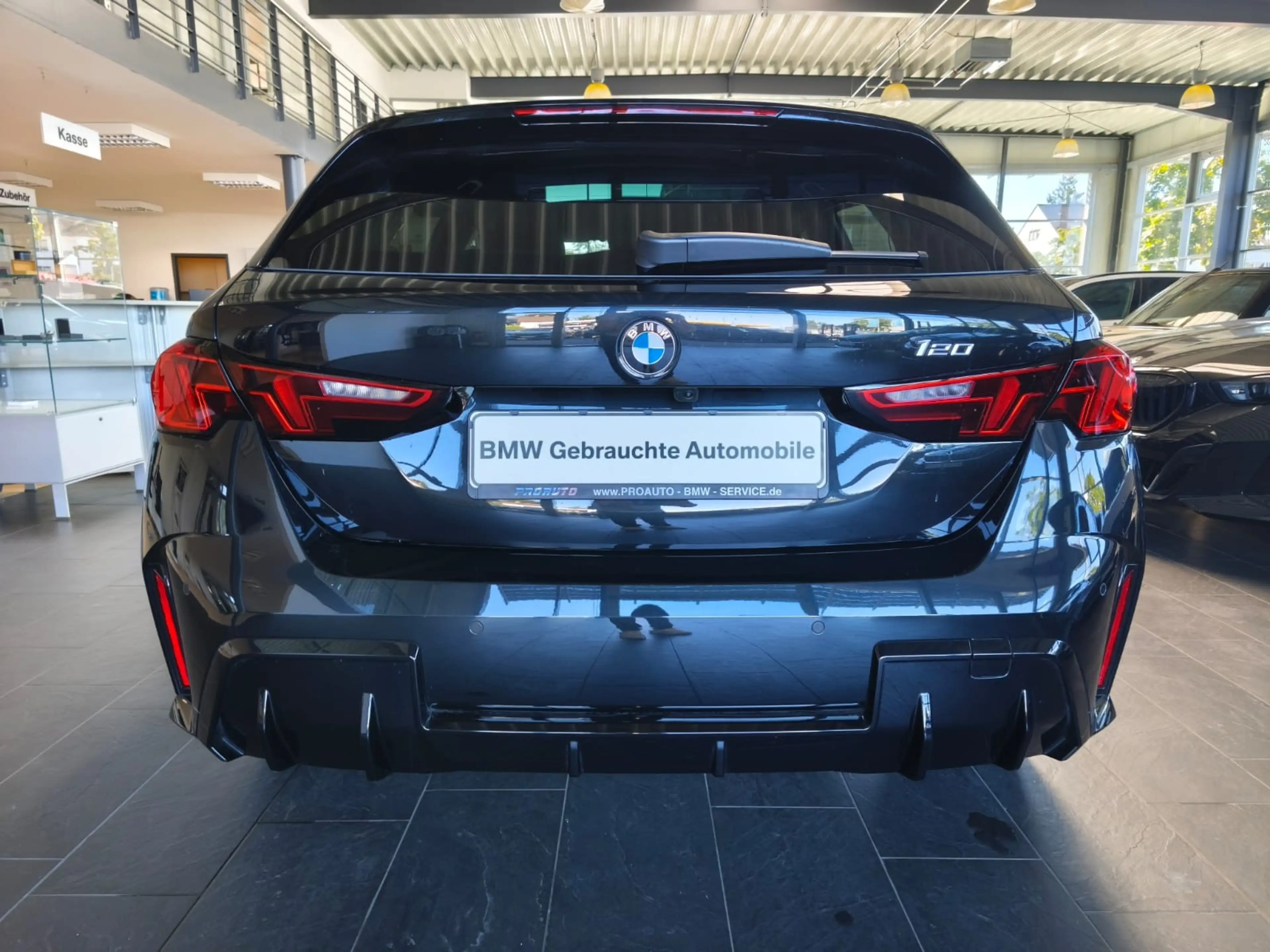 BMW 120 i M Sport Dr.As+/19"/ACC/PANO — photo 5