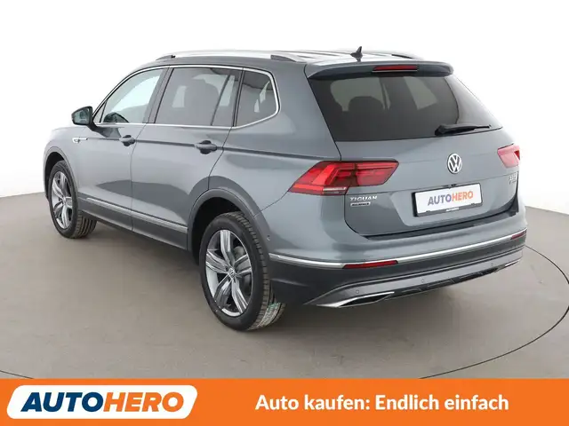 Volkswagen Tiguan Allspace view 4