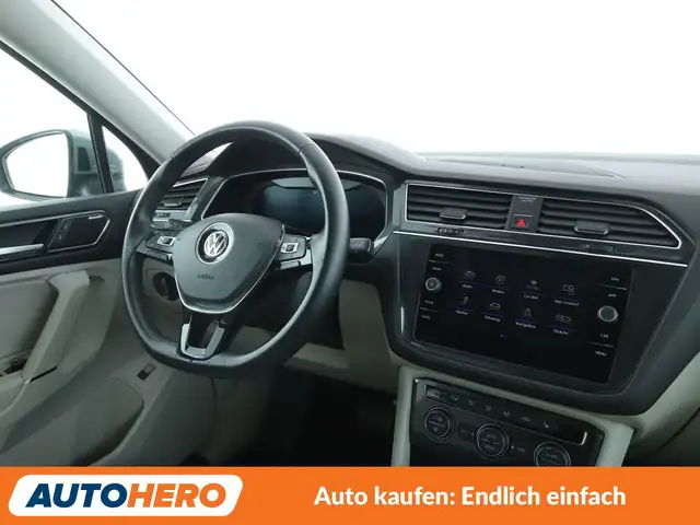 Volkswagen Tiguan Allspace view 13