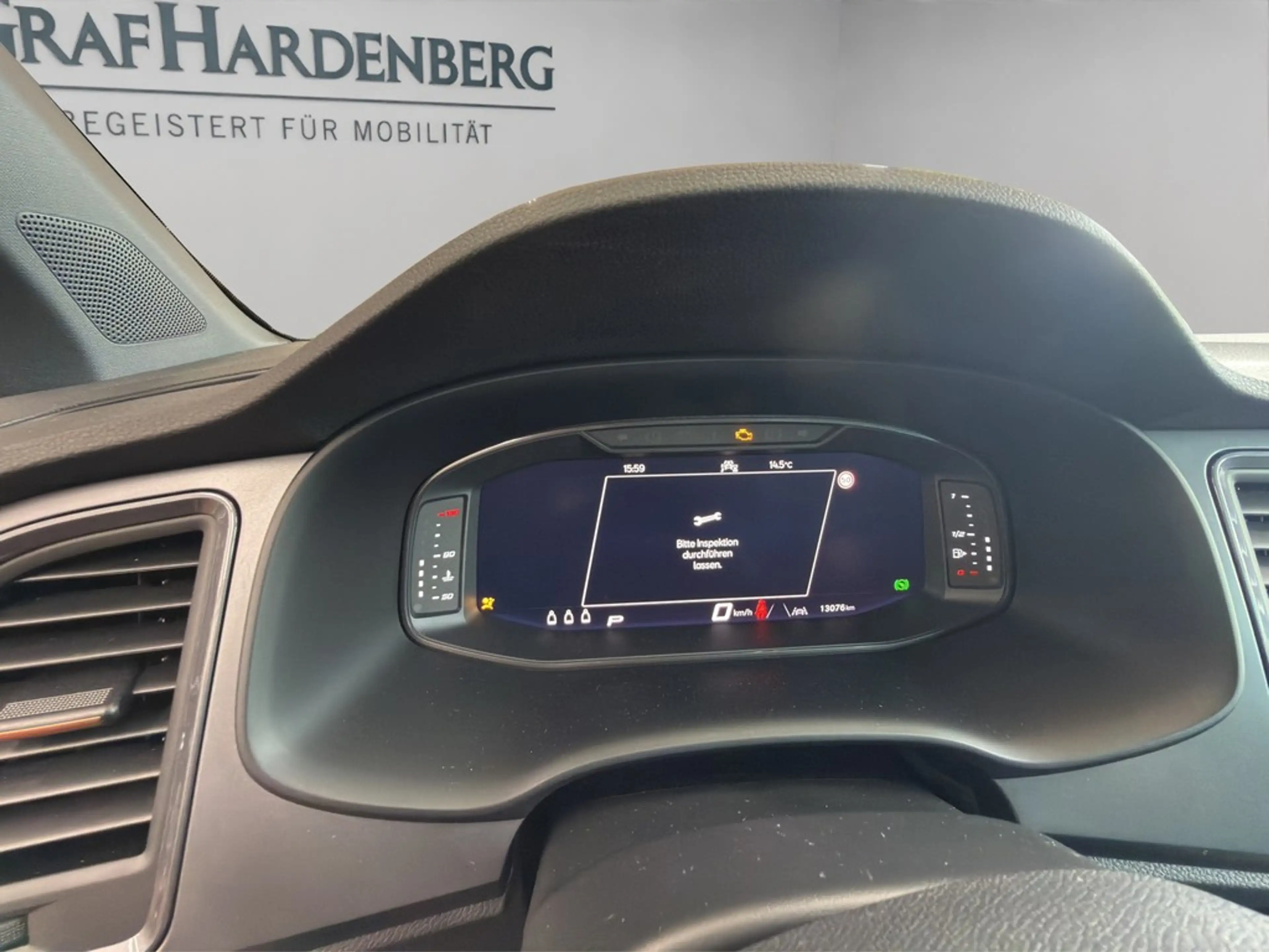 CUPRA Ateca 4x4 TSI DSG Navi AHK AreaView — photo 13