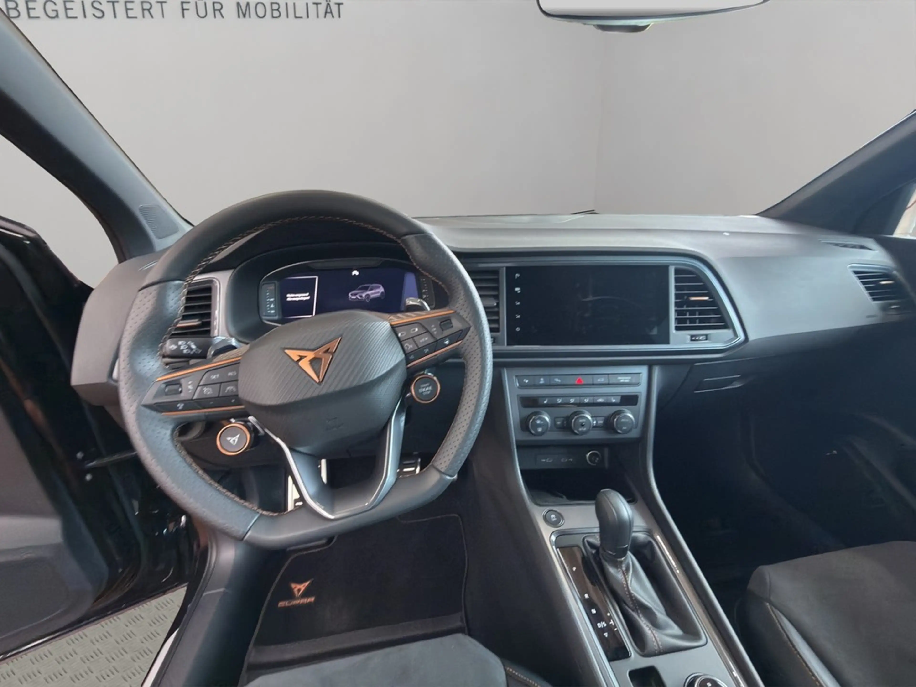 CUPRA Ateca 4x4 TSI DSG Navi AHK AreaView — photo 14