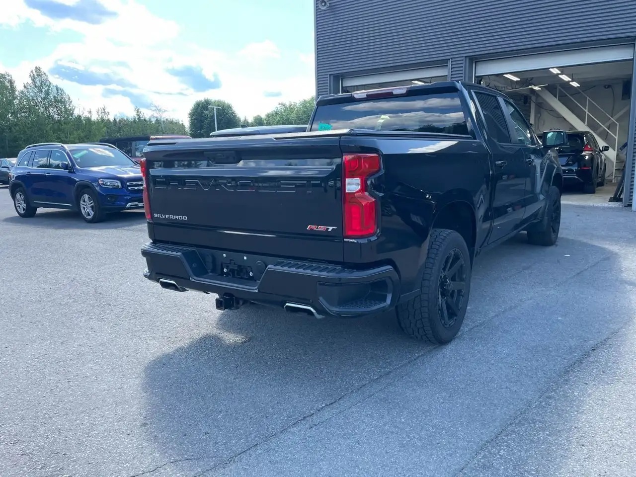 Chevrolet Silverado 1500 photo Chevrolet Silverado 1500