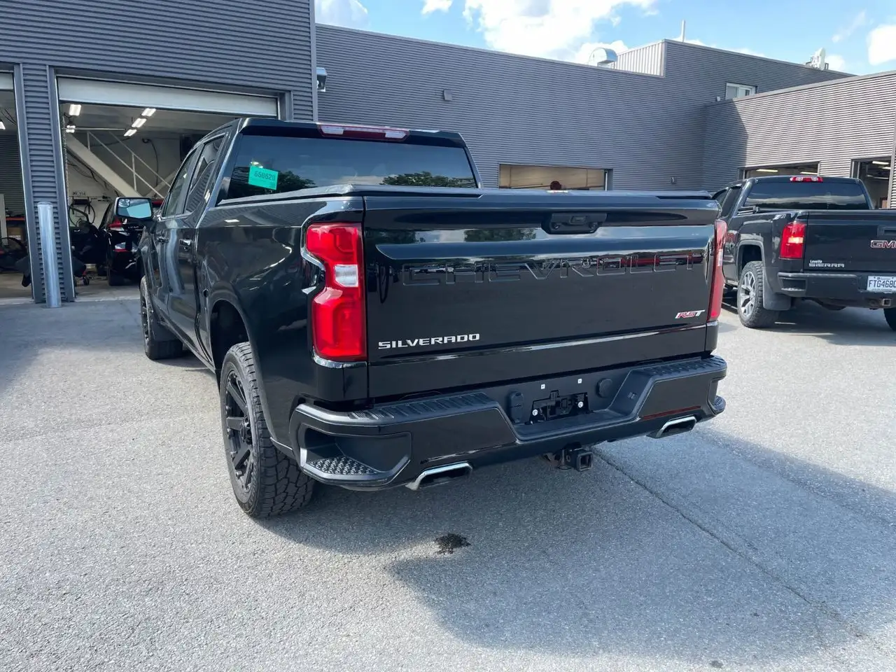 Chevrolet Silverado 1500 photo Chevrolet Silverado 1500