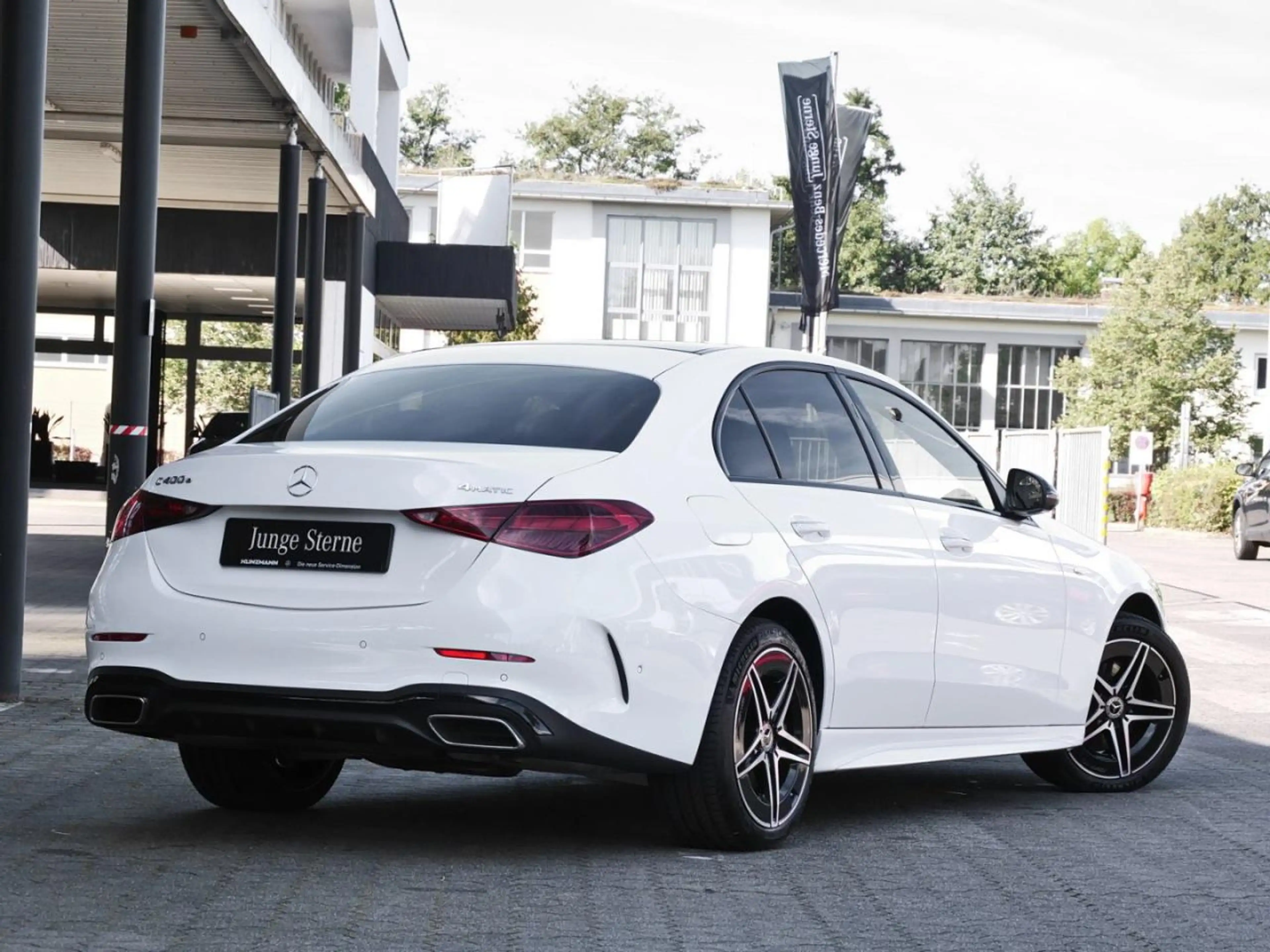 Mercedes-Benz C 400 e 4M AMG Night Panorama Distronic 360° AHK — photo 3