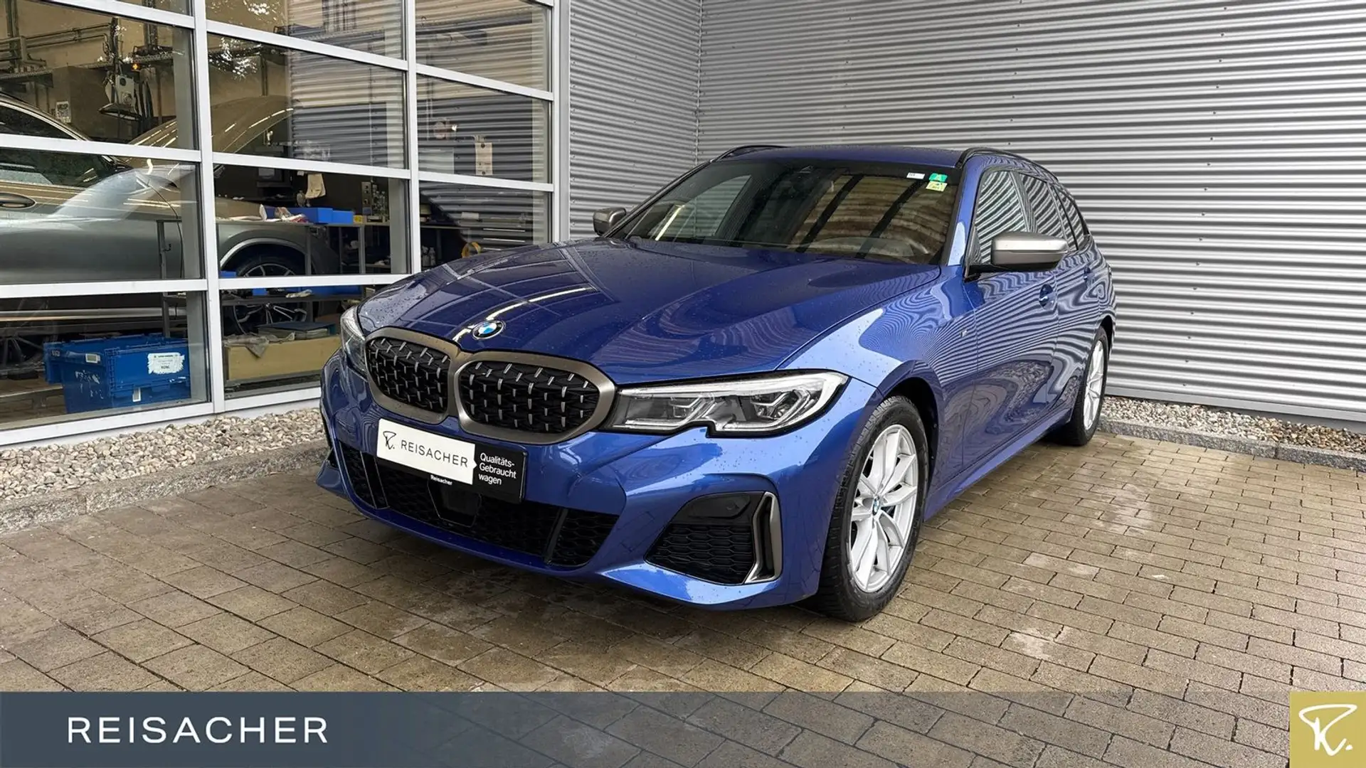 BMW 340 xDrive Touring Navi HUD Laser ACC RüKa Blue - 1