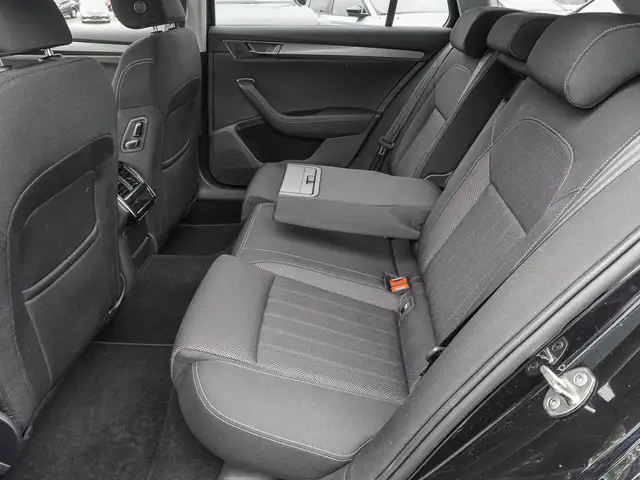 Skoda Superb view 15