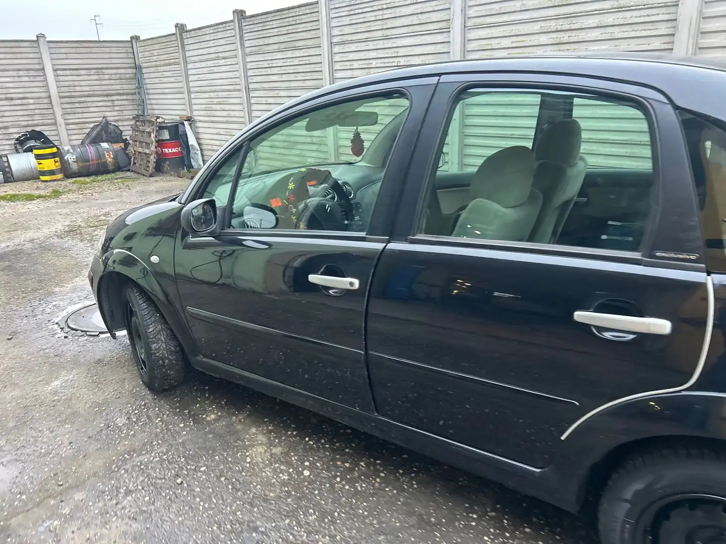 Citroen C3 C3 1.4 hdi Exclusive Style (exclusive) 70cv Schwarz - 2