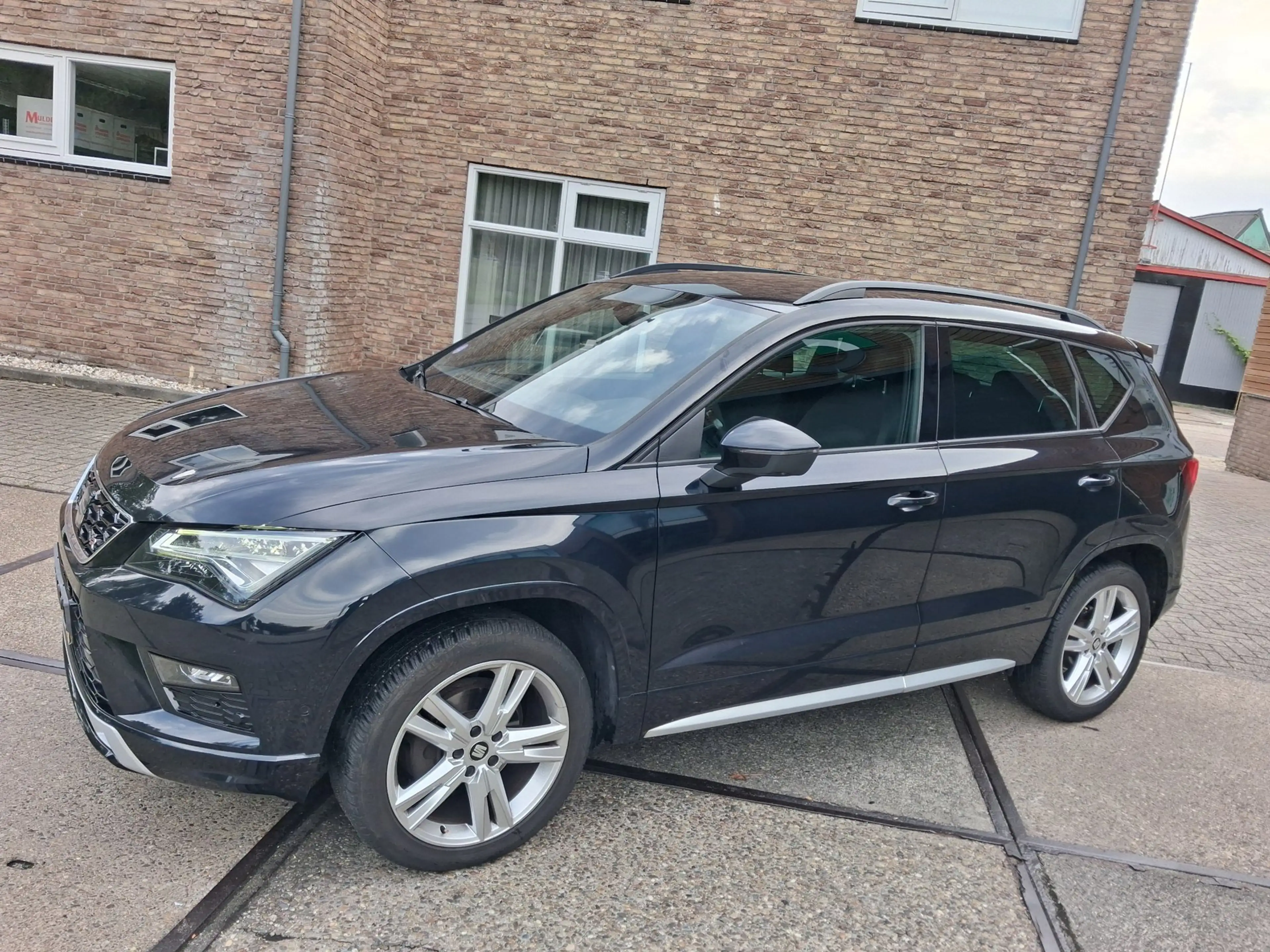 SEAT Ateca 1.5 TSI FR Business Intense — photo 4