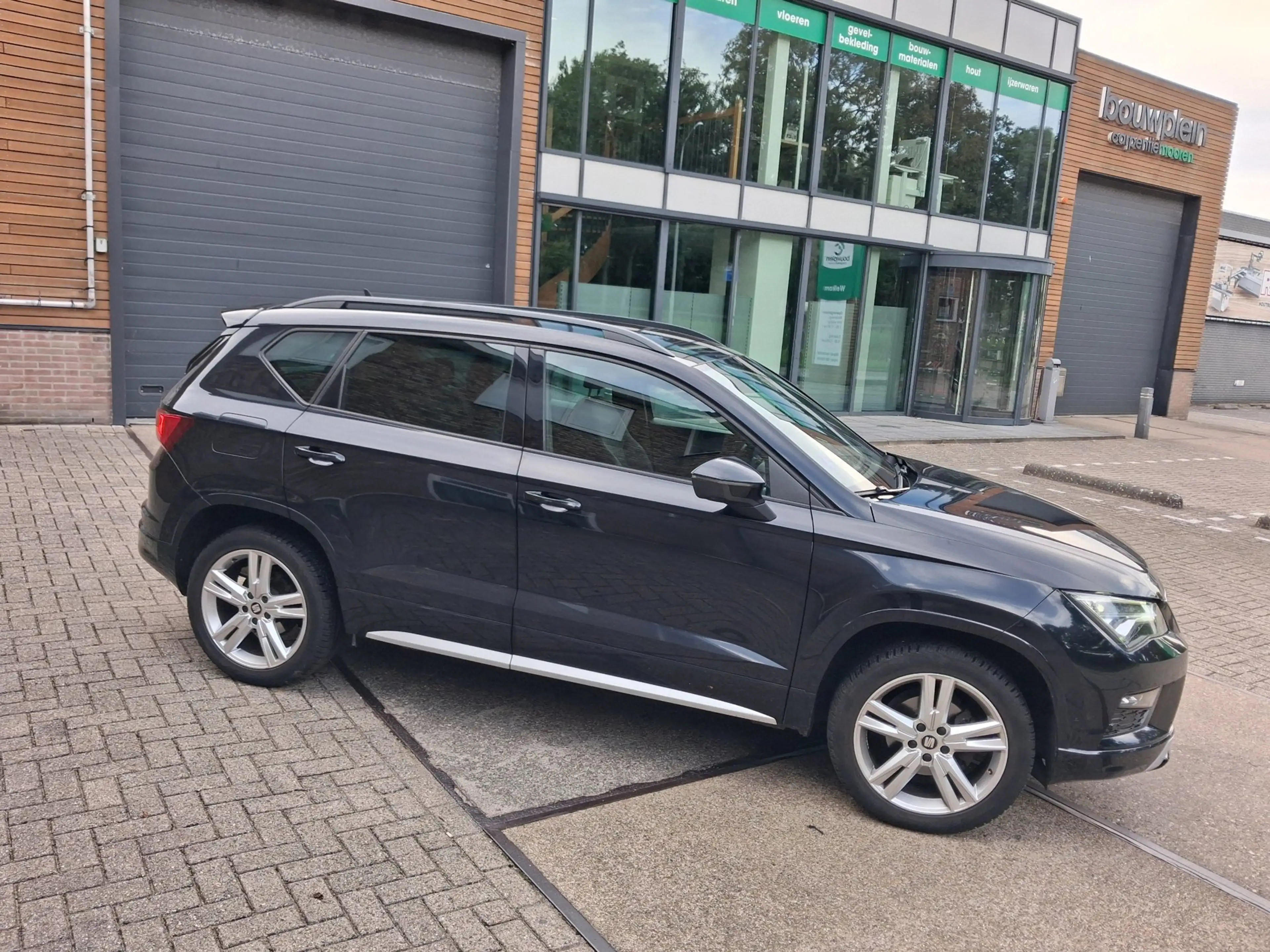 SEAT Ateca 1.5 TSI FR Business Intense — photo 2