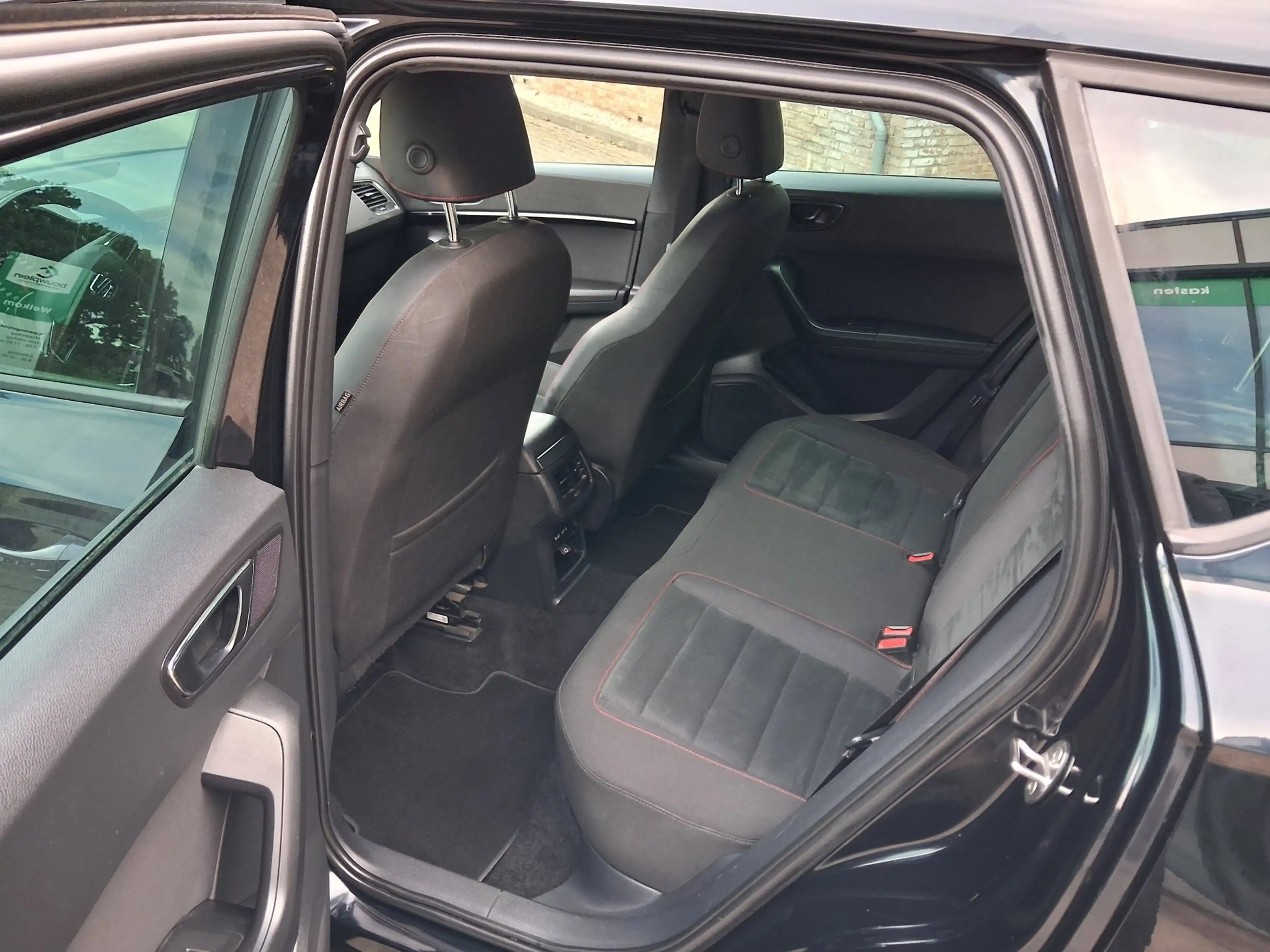 SEAT Ateca 1.5 TSI FR Business Intense — photo 5