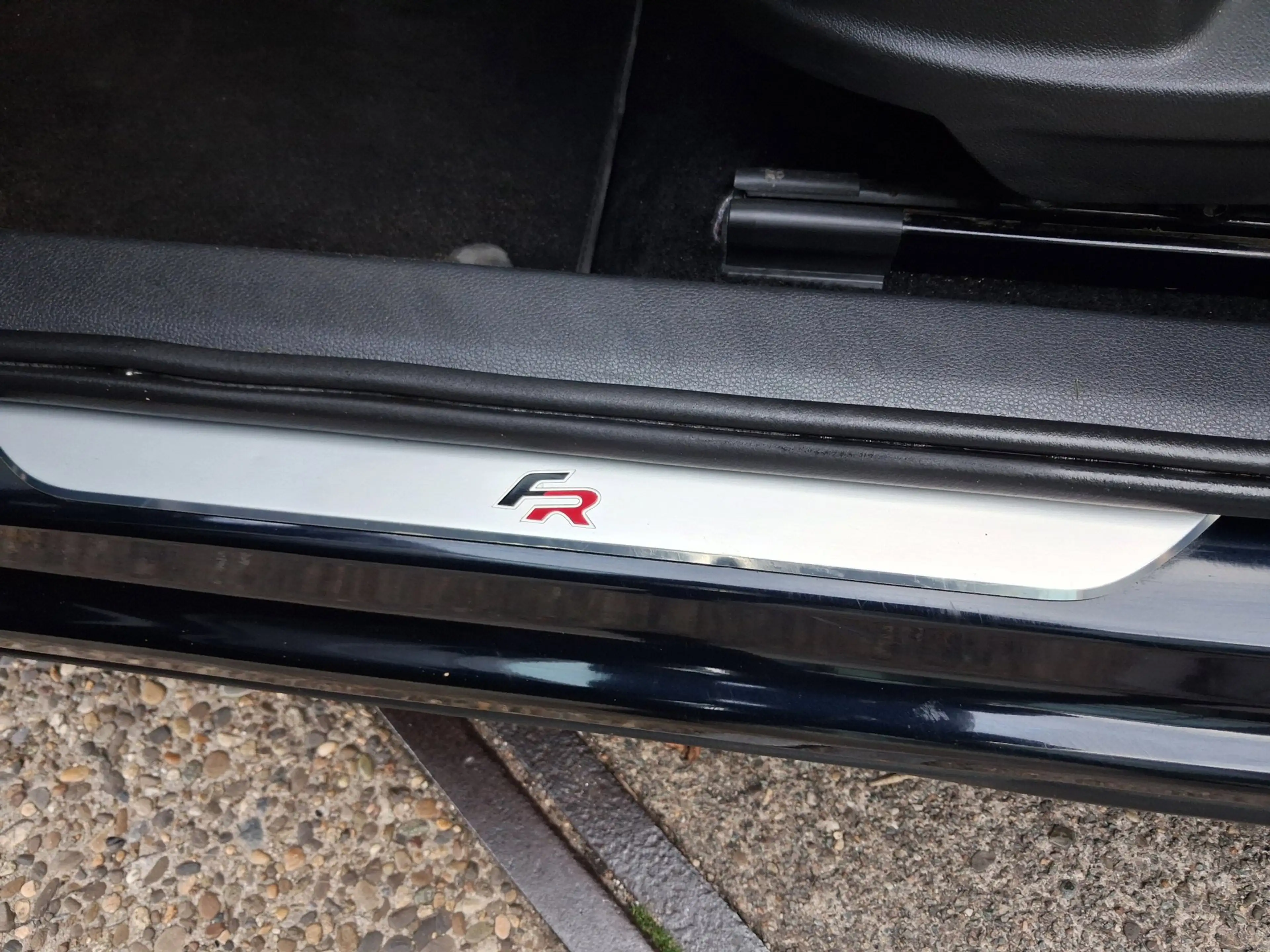 SEAT Ateca 1.5 TSI FR Business Intense — photo 13