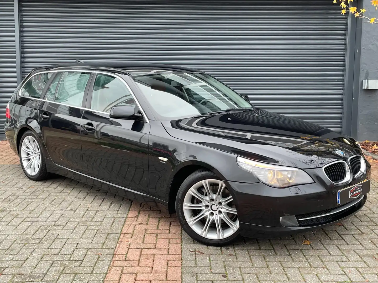 BMW 523 5-serie Touring 523i Business Line Lci | Aut | Lee Schwarz - 1