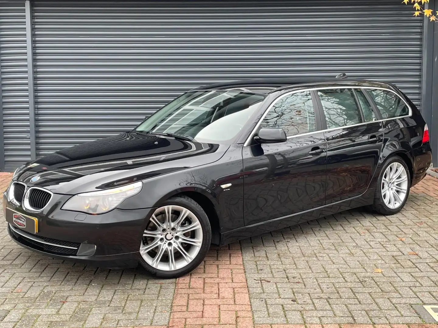 BMW 523 5-serie Touring 523i Business Line Lci | Aut | Lee Schwarz - 2