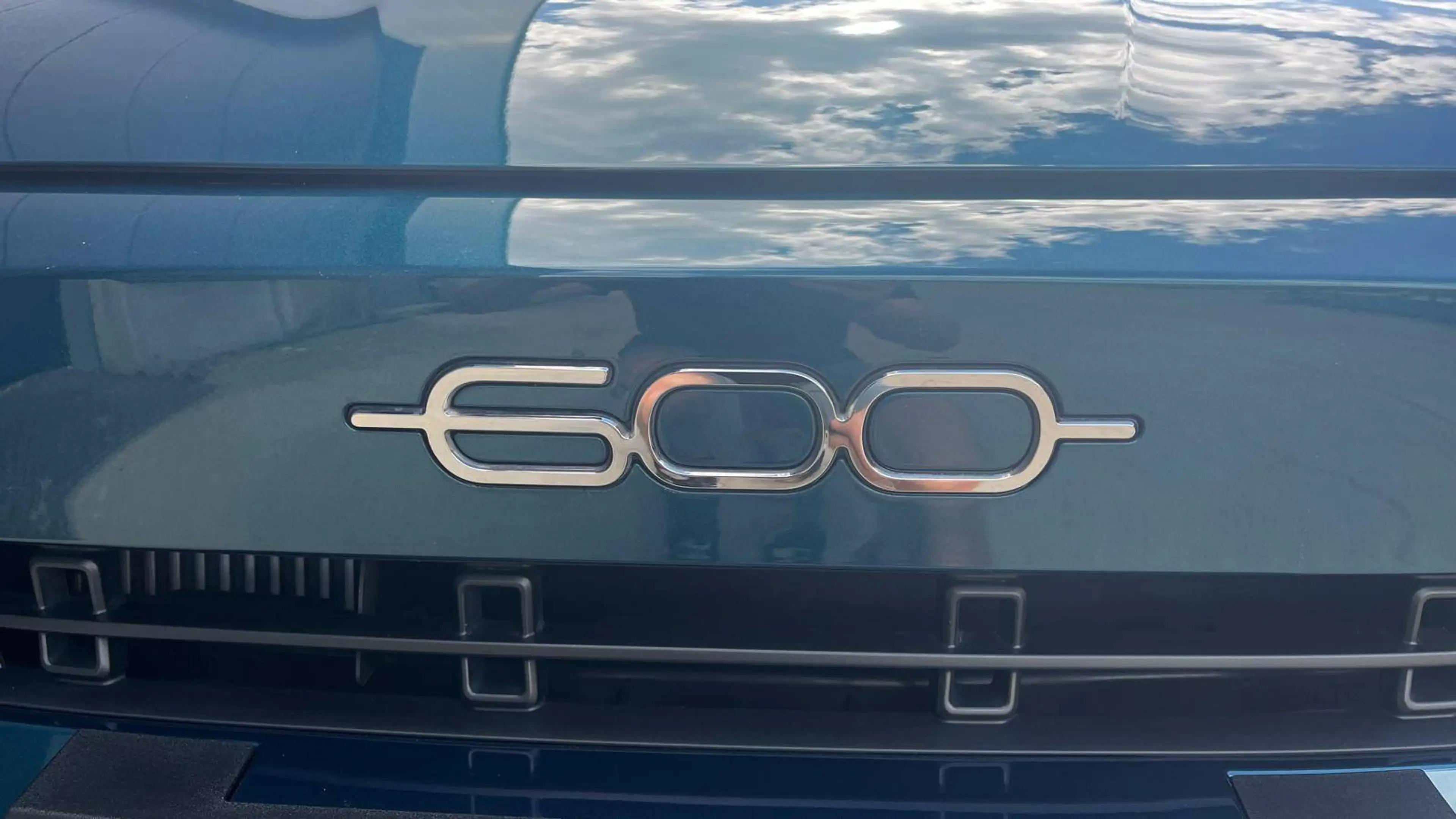 Fiat 600 1.2 Hybrid DCT La Prima ! - Full option! — photo 16