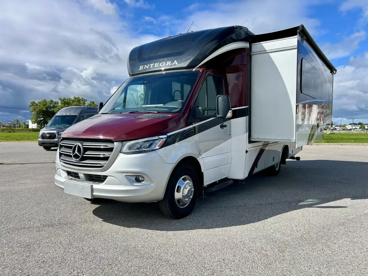 Mercedes-Benz Sprinter снимка Mercedes-Benz Sprinter