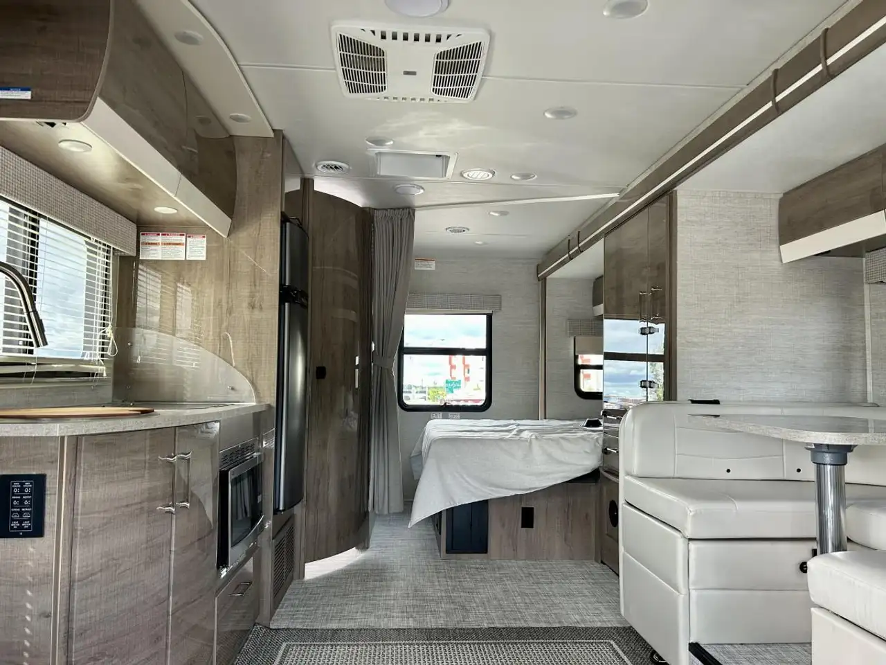 Mercedes-Benz Sprinter снимка Mercedes-Benz Sprinter