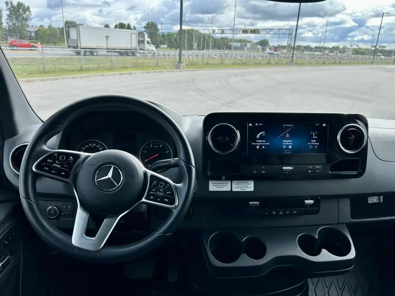 Mercedes-Benz Sprinter снимка Mercedes-Benz Sprinter