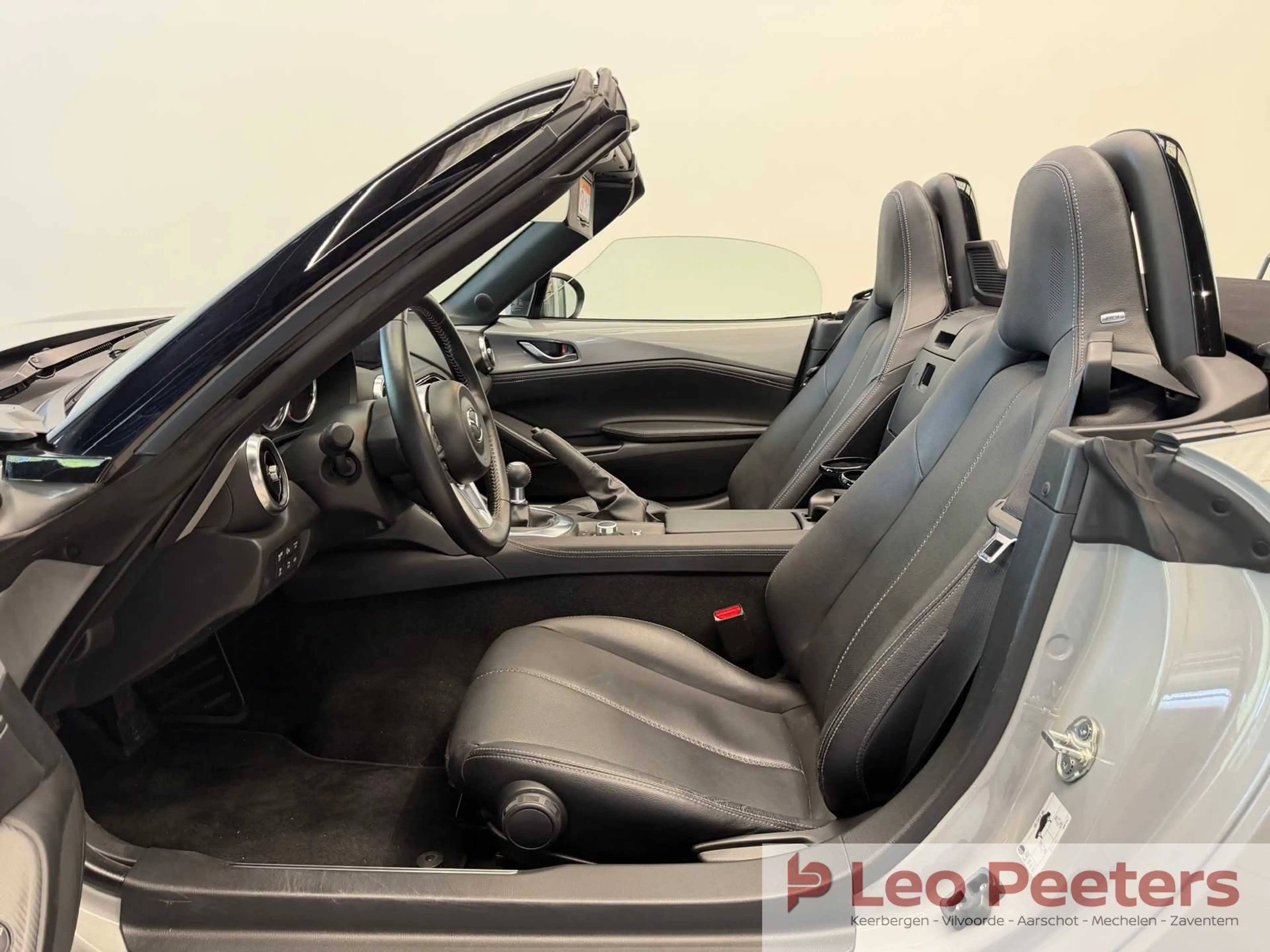 Mazda MX-5 1.5i / Bose / Leder / Camera / /Aero Gray / Nieuwstaat /Fabrieksgarantie tot 2030 — photo 13