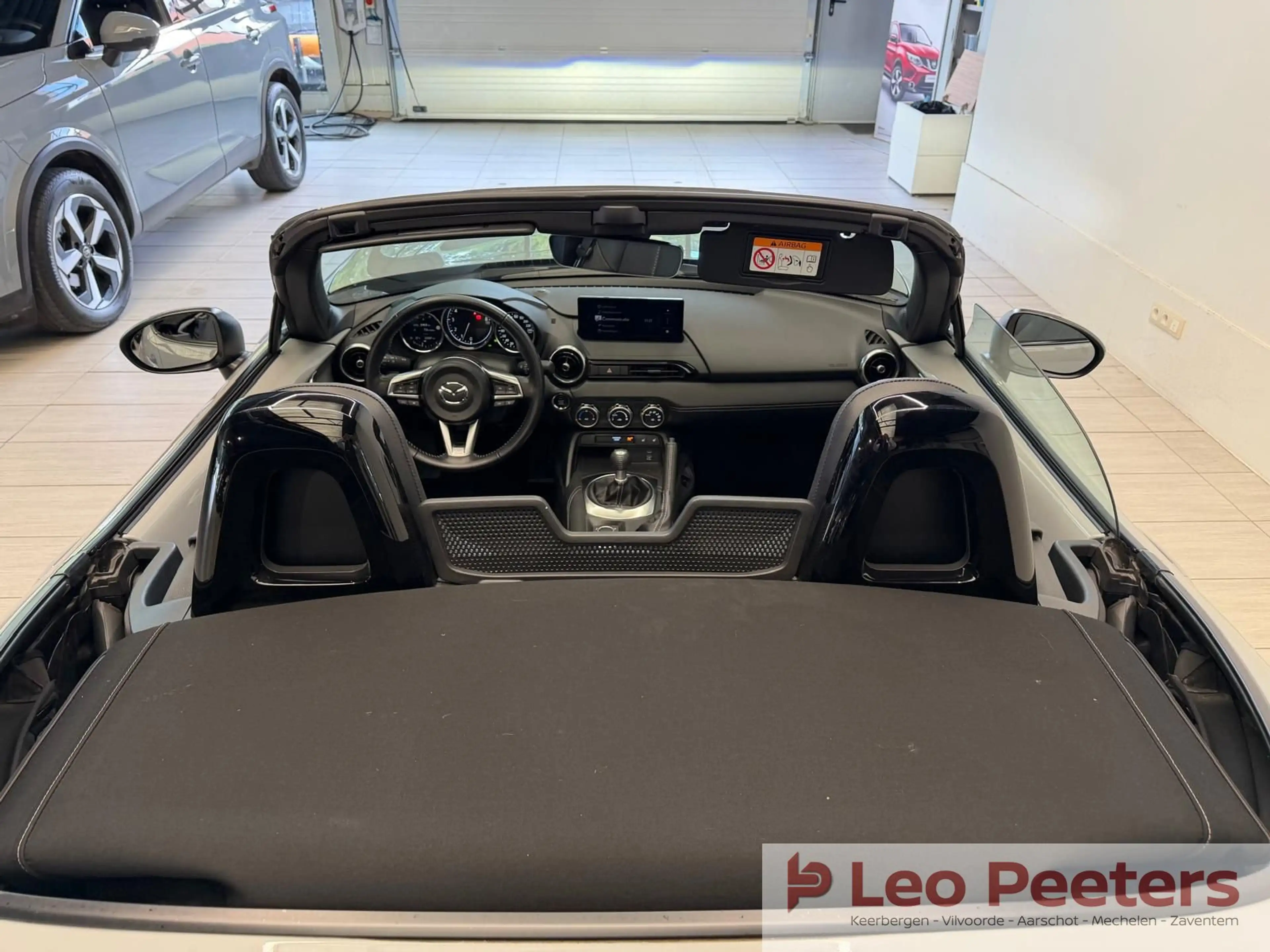 Mazda MX-5 1.5i / Bose / Leder / Camera / /Aero Gray / Nieuwstaat /Fabrieksgarantie tot 2030 — photo 12