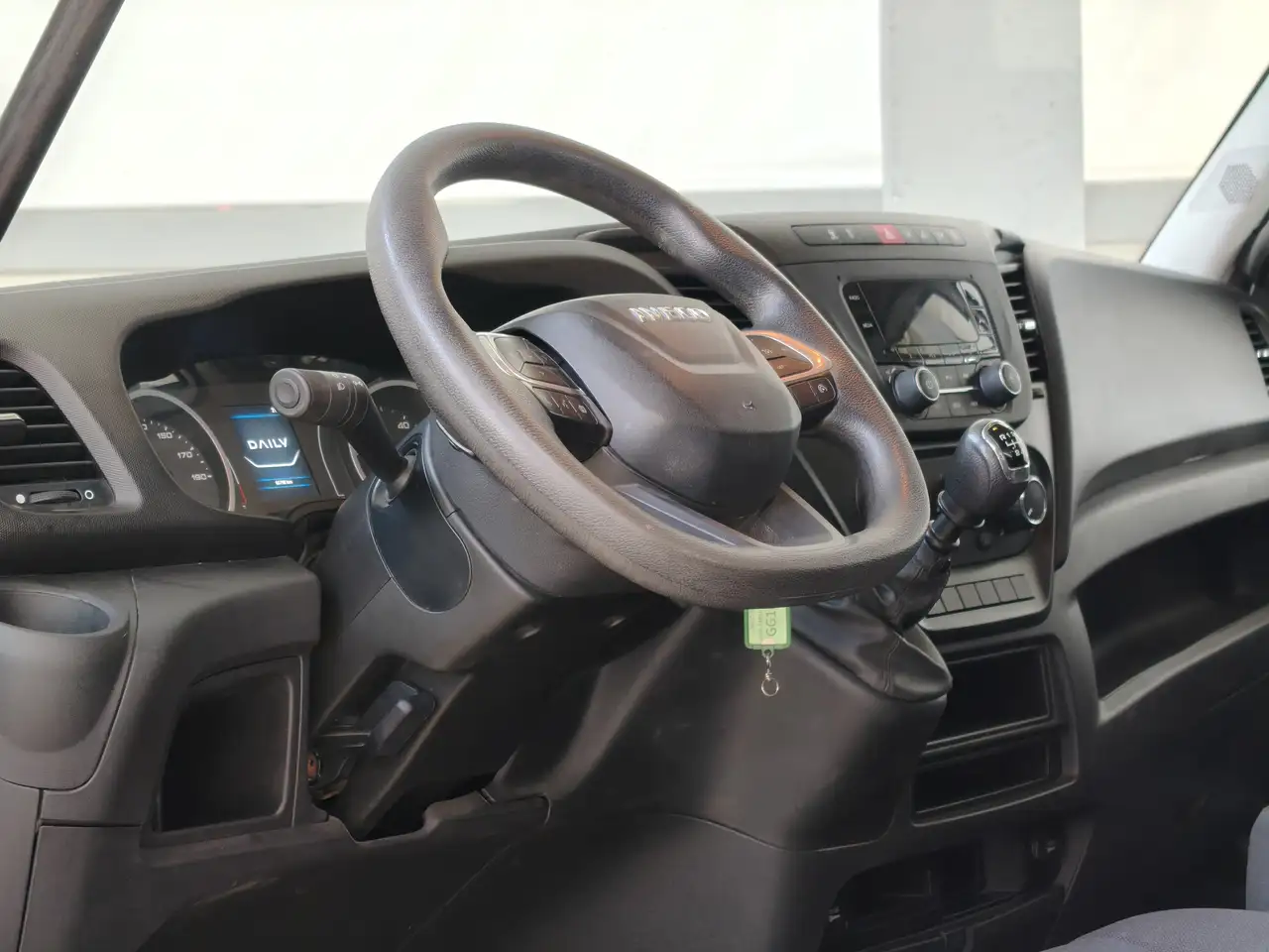 Iveco Daily 2021 — фото 12