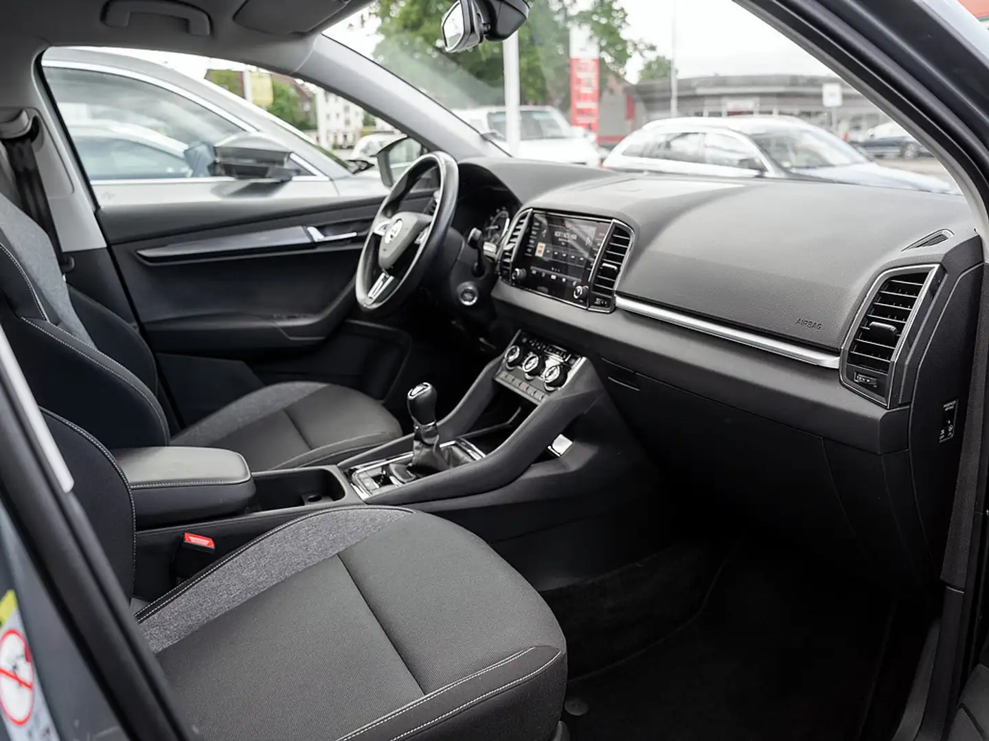 Skoda Karoq 1.0 TSI Drive 125 AHK LED KLIMA ALU Gris - 2