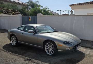 XK8 Coupé 4.2 Aut.