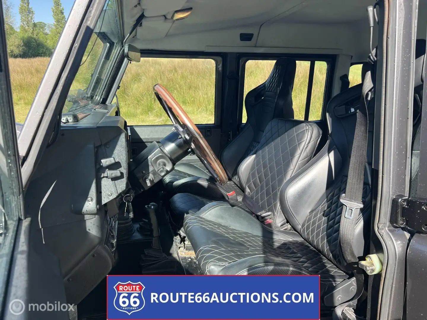 Land Rover Defender 130 | 2006 | Route 66 Auctions Nero - 2