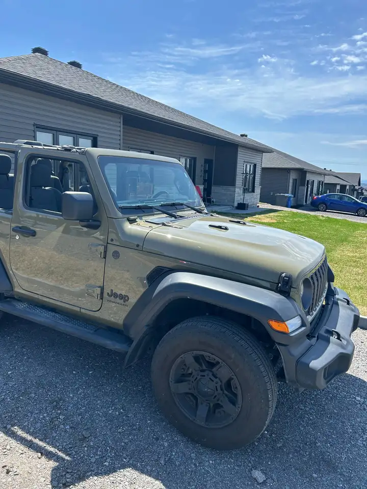 Jeep Wrangler снимка Jeep Wrangler