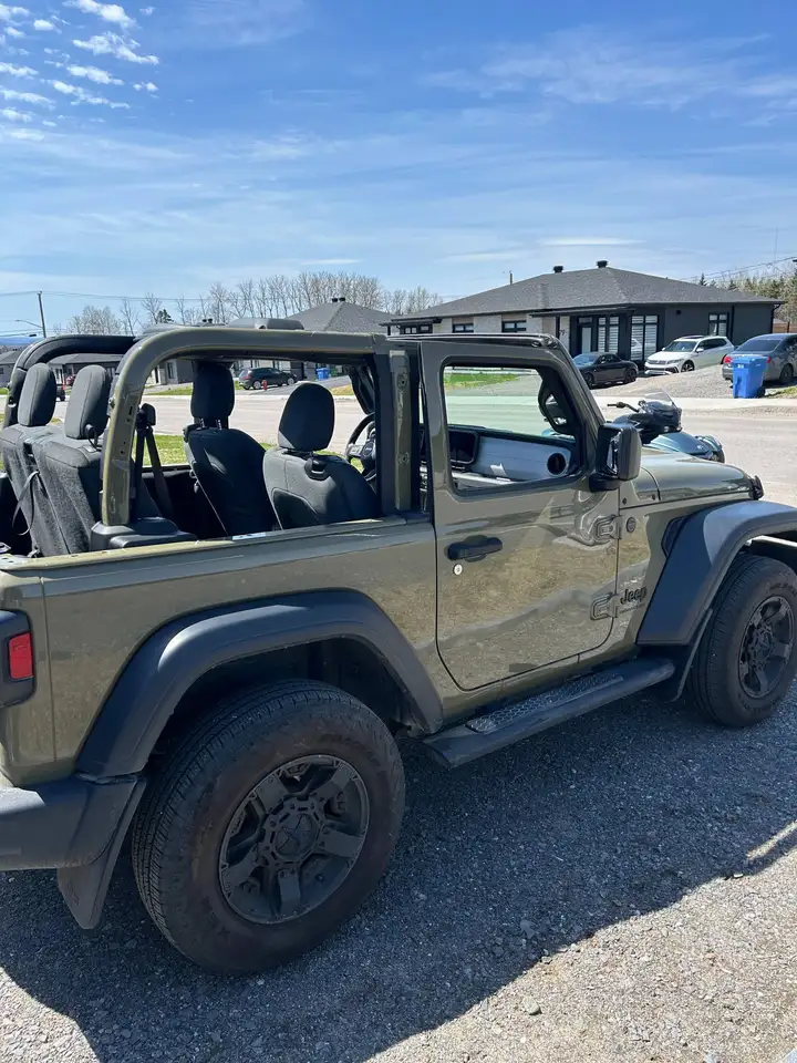 Jeep Wrangler снимка Jeep Wrangler