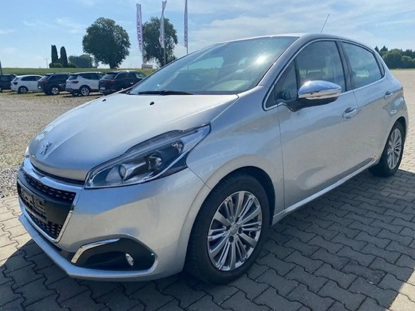 Peugeot 208 Allure AUTOMATIC SHZ KLIMA ALU PDC Grau - 1
