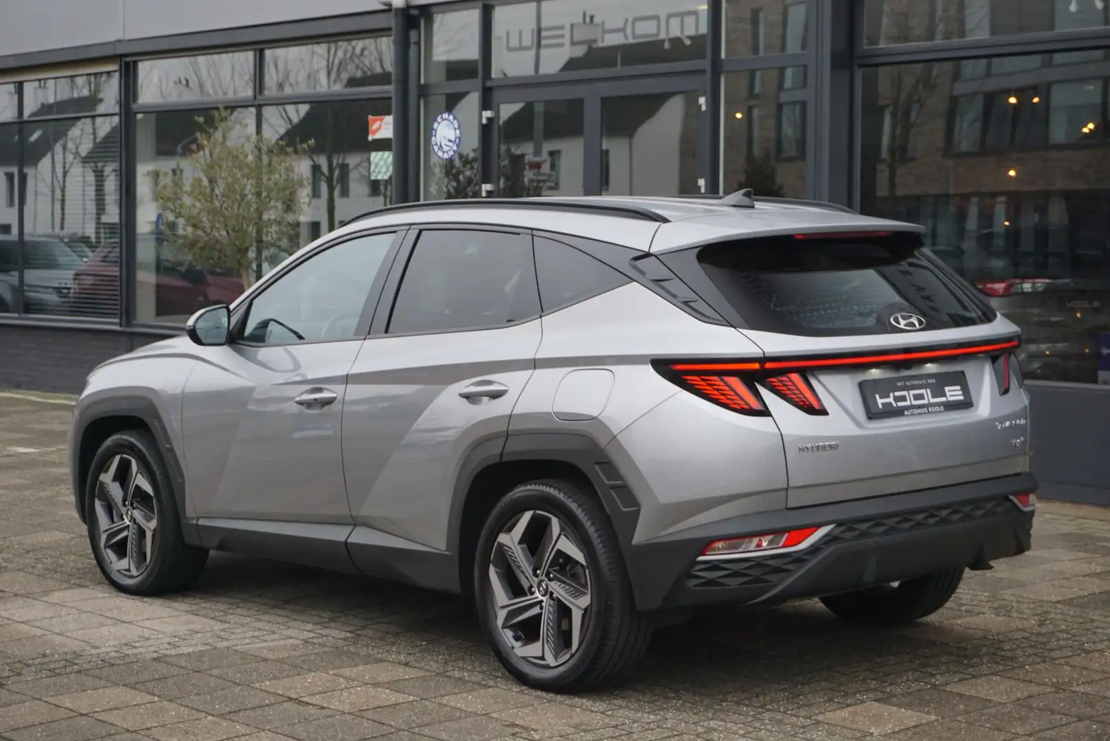 Hyundai TUCSON 1.6 T-GDI PHEV Comfort 4WD | Carplay | Stuur+stoel Grau - 2
