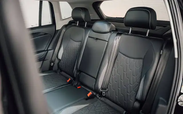 Volkswagen Tiguan view 10