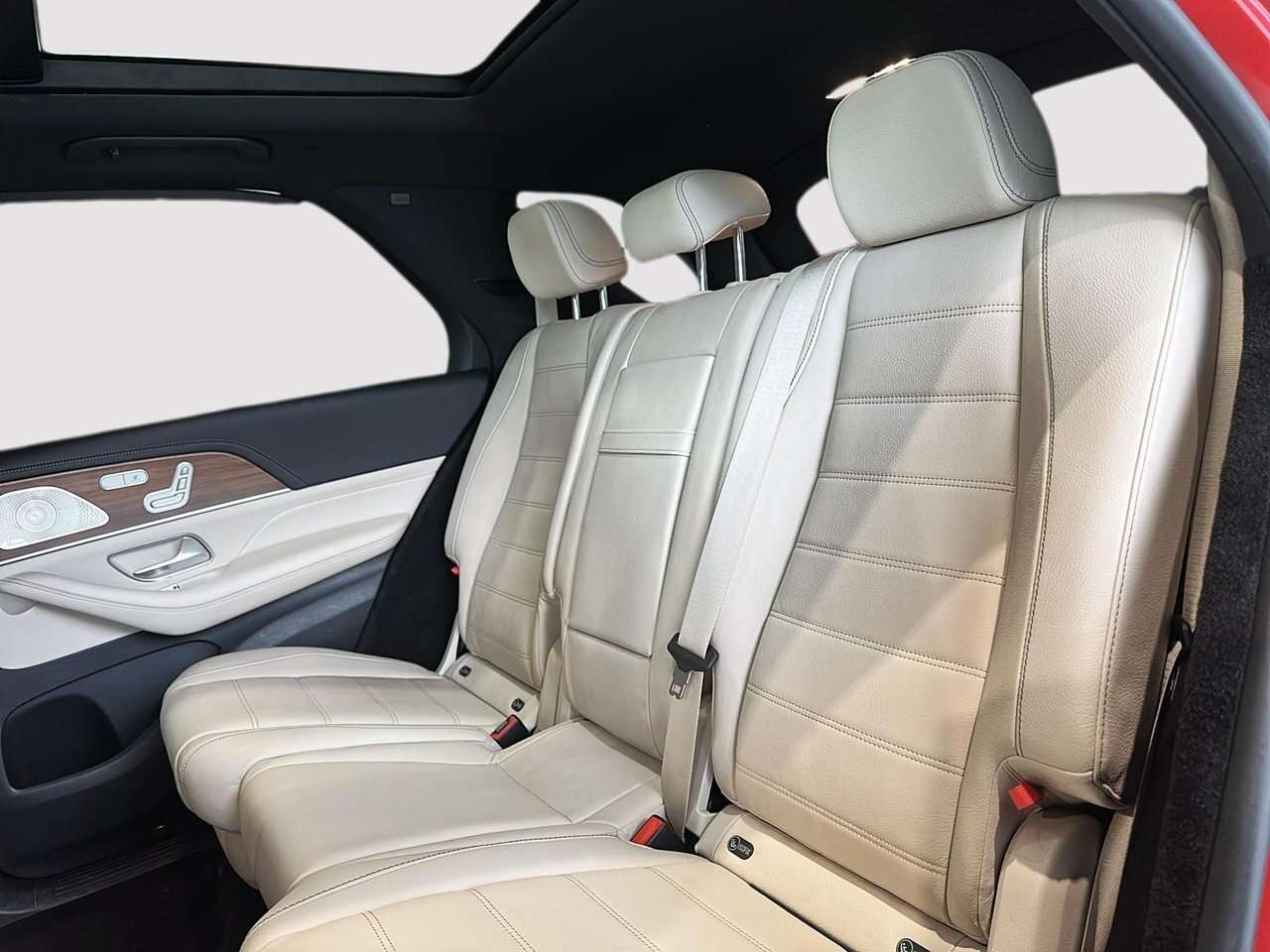 2021 Mercedes-Benz GLE 4MATIC SUV One owner! $25k in options! Great value — снимка 1