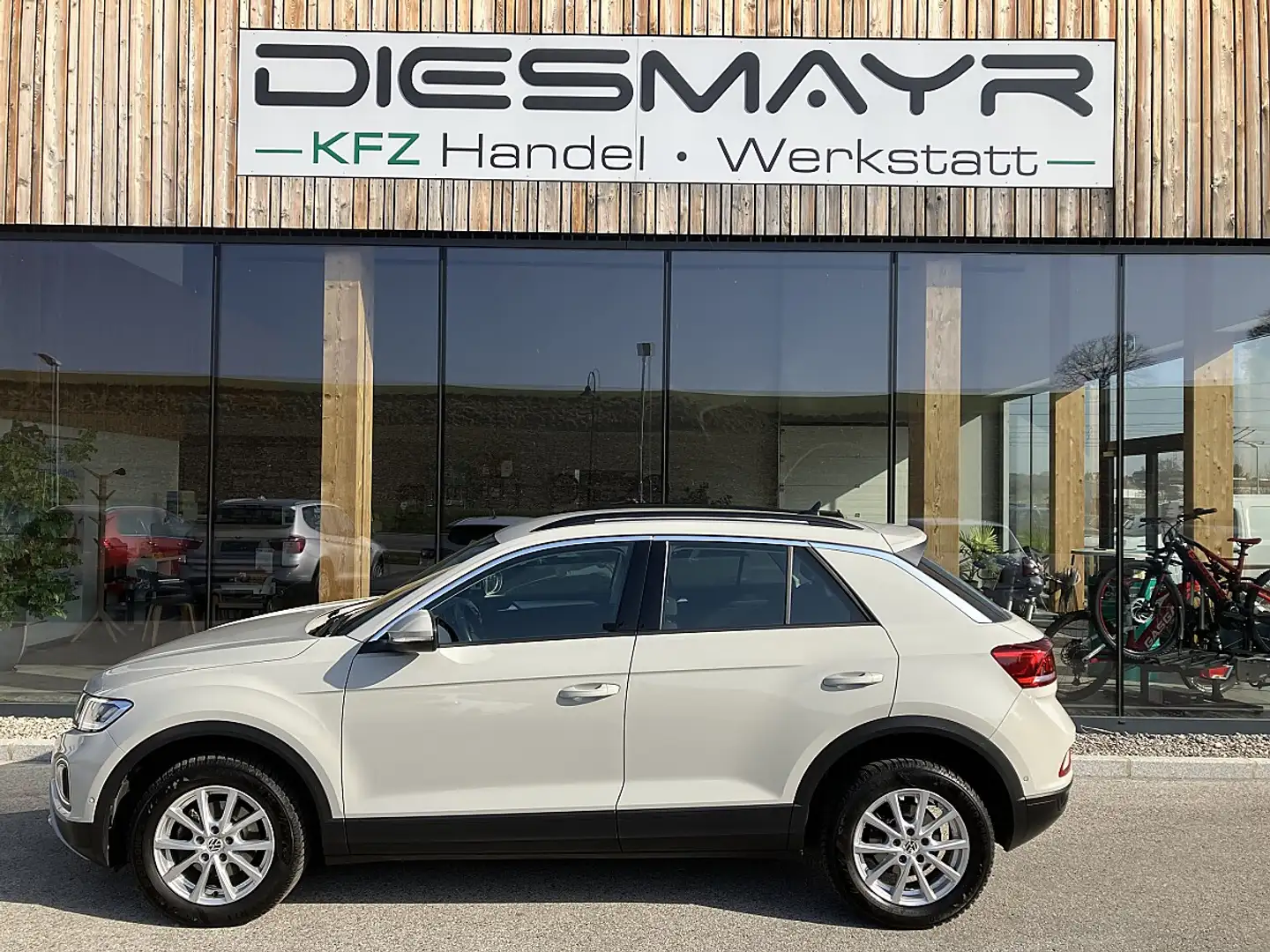 Volkswagen T-Roc 2.0 TDI Life LED Kamera Klimaautomatik Grau - 2