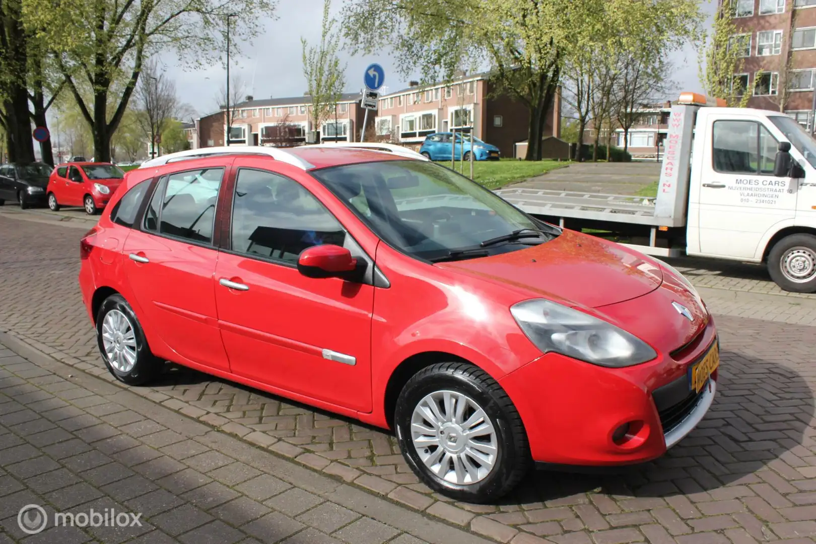 Renault Clio Estate 1.2 TCE Collection Rojo - 2