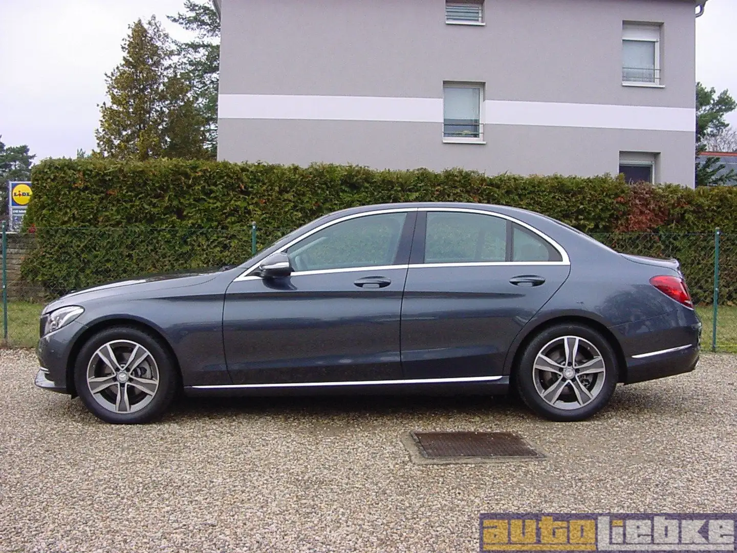 Mercedes-Benz C 180 AVANTG. AUT,LED-ILS,NAVI-COM,KAM,SHZ,PARK-ASS,BT Grau - 2