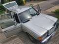 Mercedes-Benz 230 Baureihe 123 TE Silber - thumbnail 28