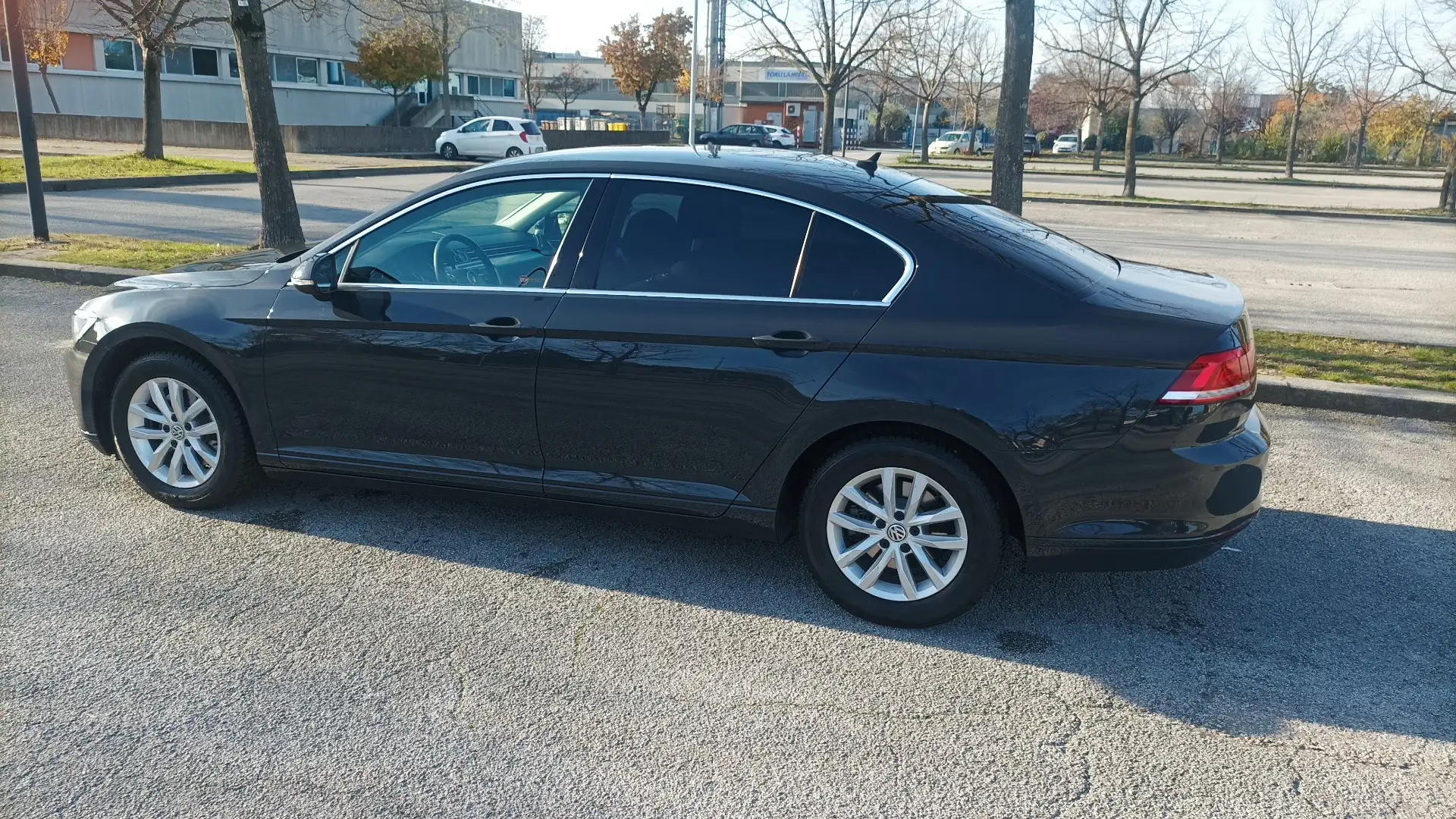 Volkswagen Passat Gris - 2