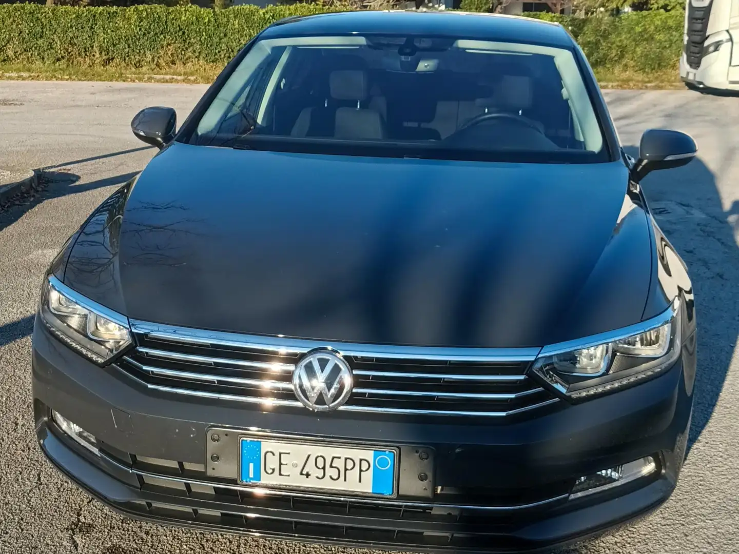 Volkswagen Passat Gris - 1