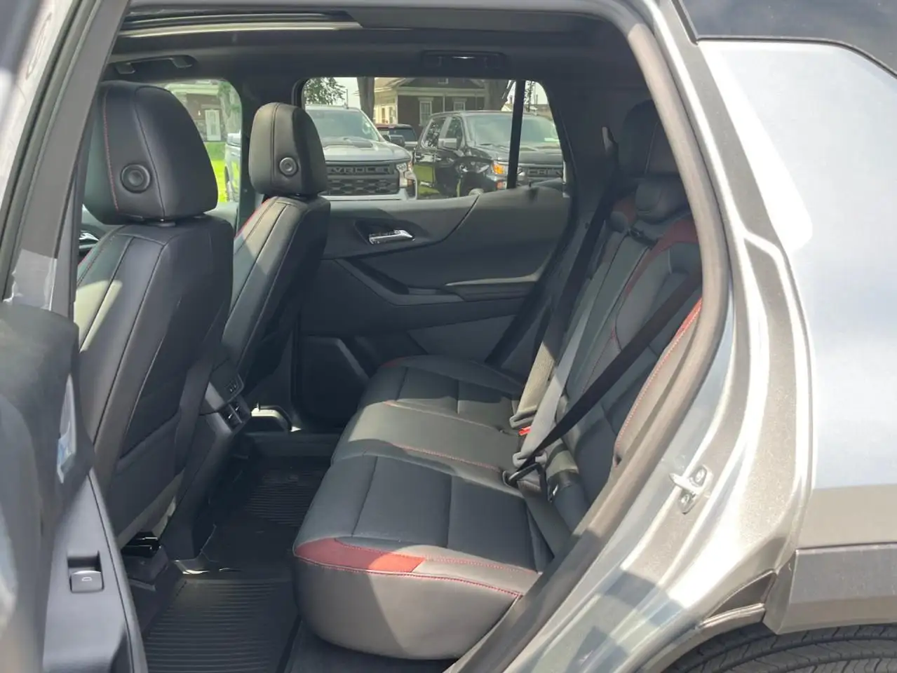 Chevrolet Equinox снимка Chevrolet Equinox