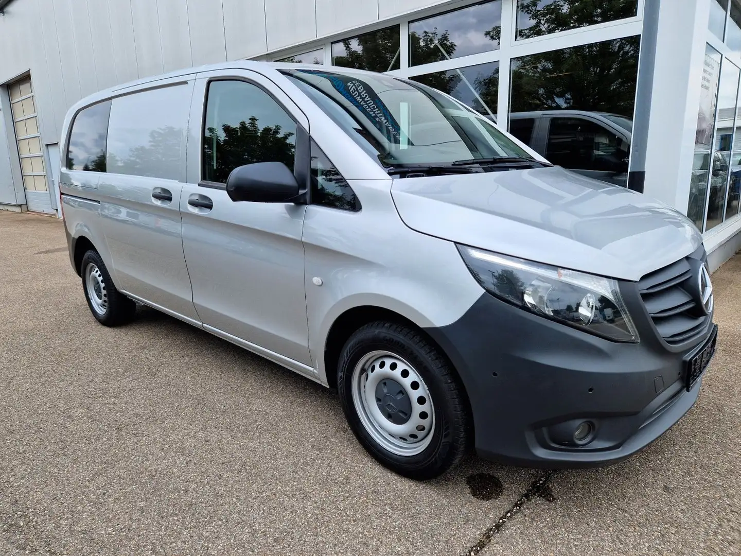 Mercedes-Benz Vito Kasten 114 CDI RWD kompakt BOTT+TOTWINKEL Argent - 1