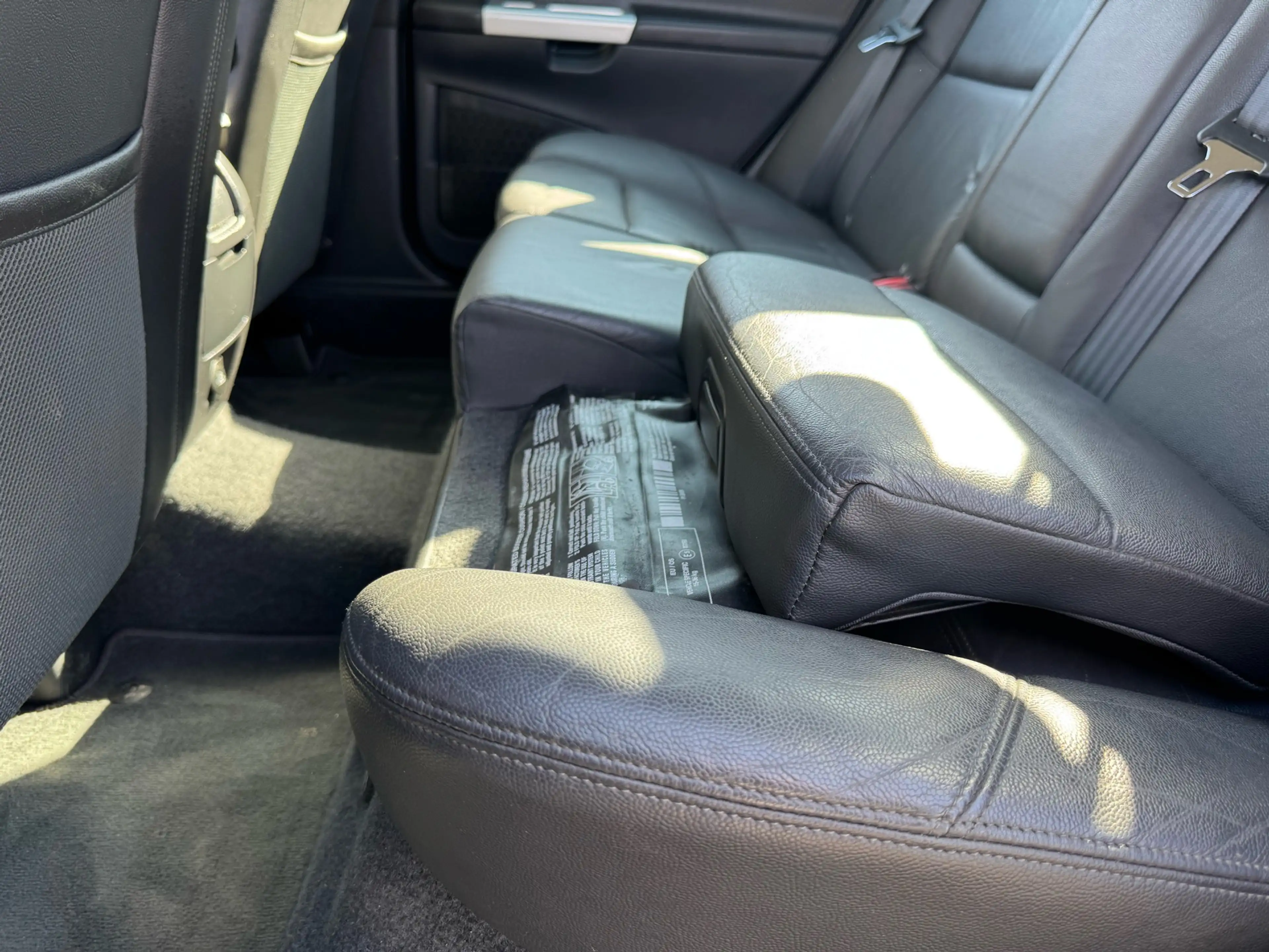 Volvo S40 2.0i 145CV SUMMUM GRAND GPS CUIR XENON CLIM FULL — photo 13