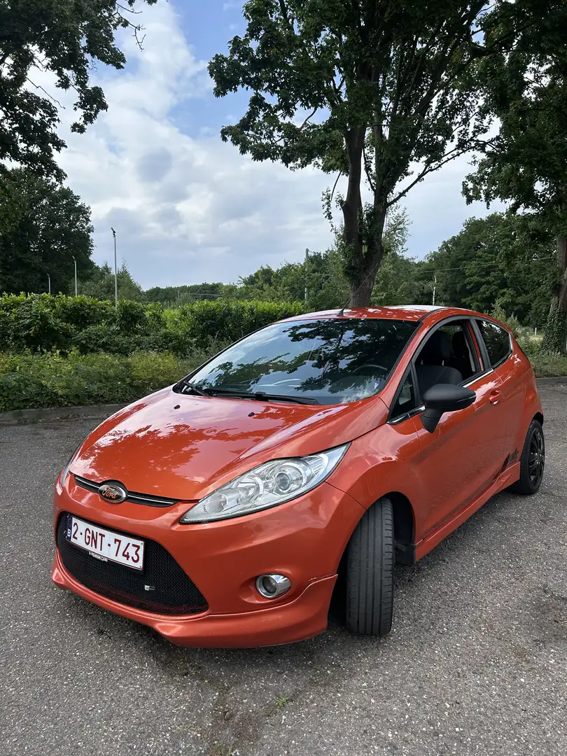 Ford Fiesta 1.6 TDCi Sport Portocaliu - 1
