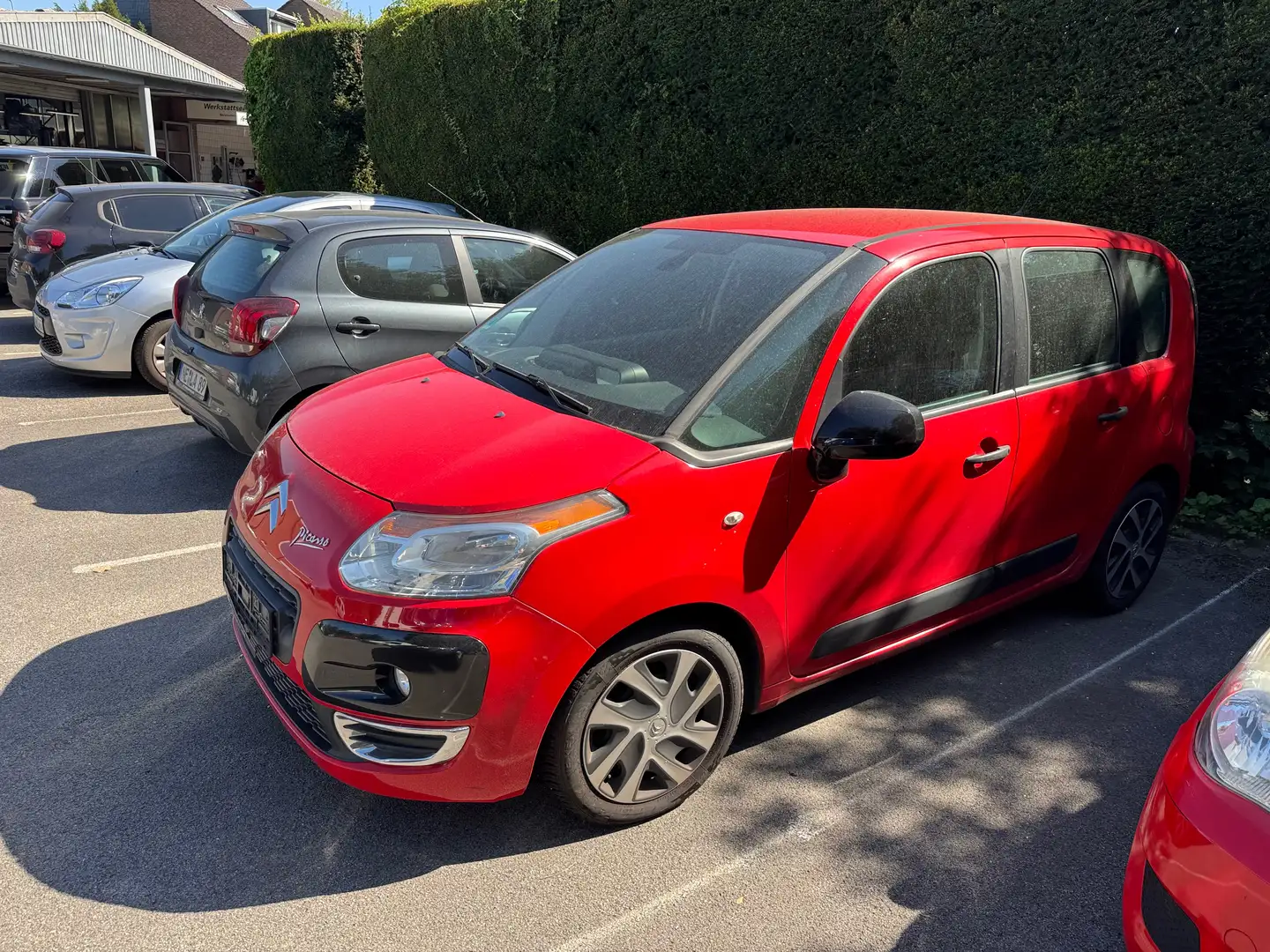 Citroen C3 Picasso Tendance, Zahnriem abgerissen, springt nicht an Rot - 1